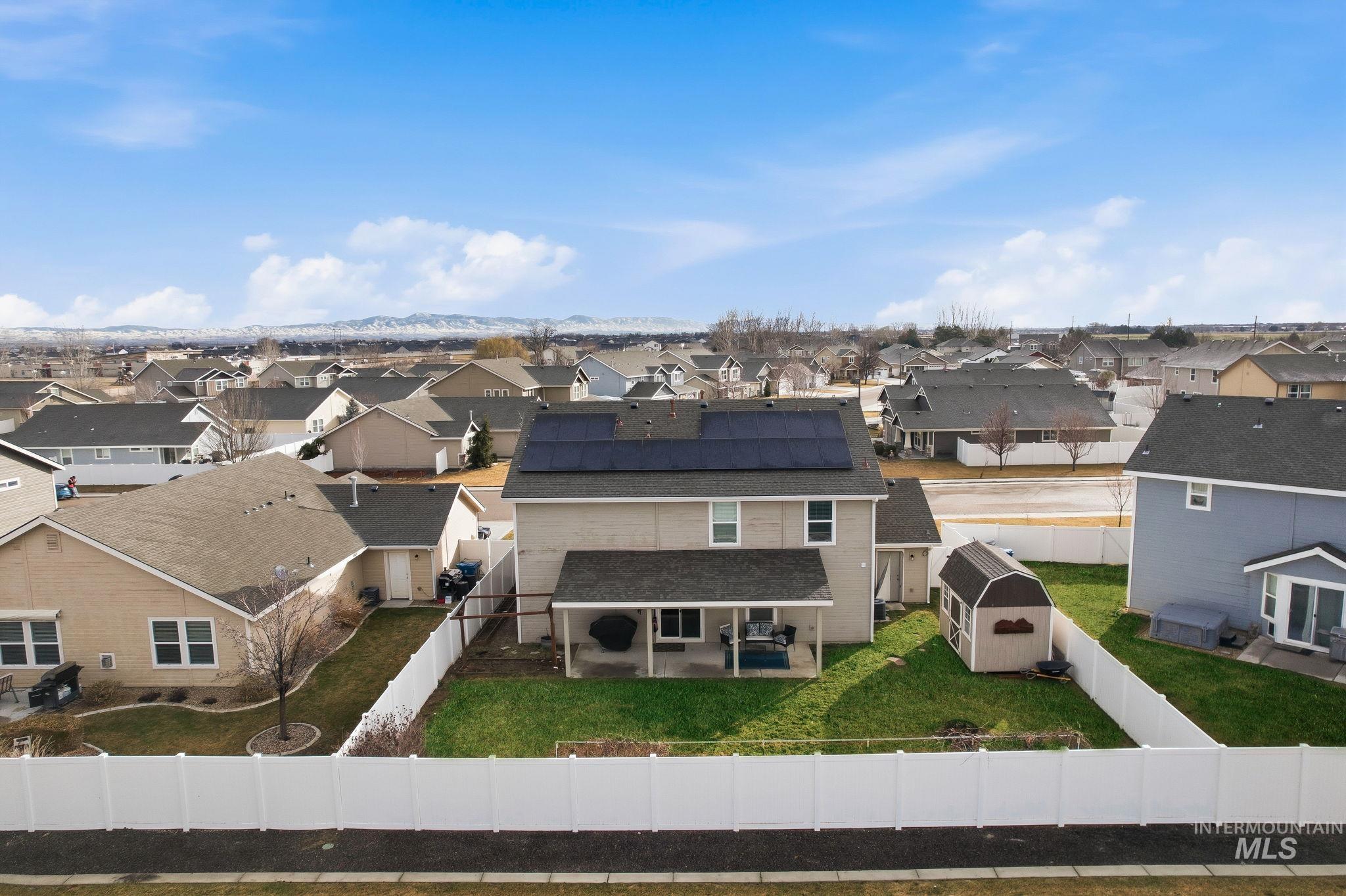 19097 Emily Ave., Caldwell, Idaho 83605, 5 Bedrooms, 2.5 Bathrooms, Residential For Sale, Price $470,000,MLS 98975162