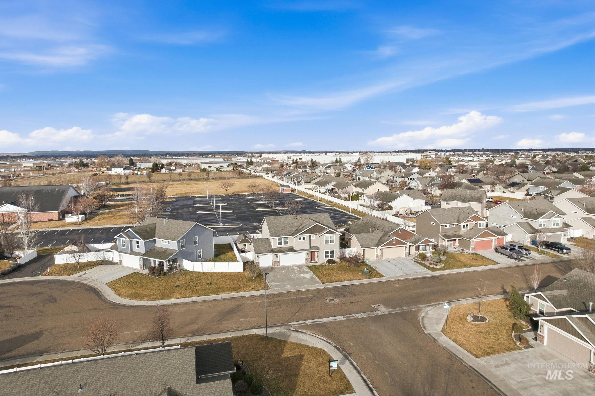 19097 Emily Ave., Caldwell, Idaho 83605, 5 Bedrooms, 2.5 Bathrooms, Residential For Sale, Price $470,000,MLS 98975162