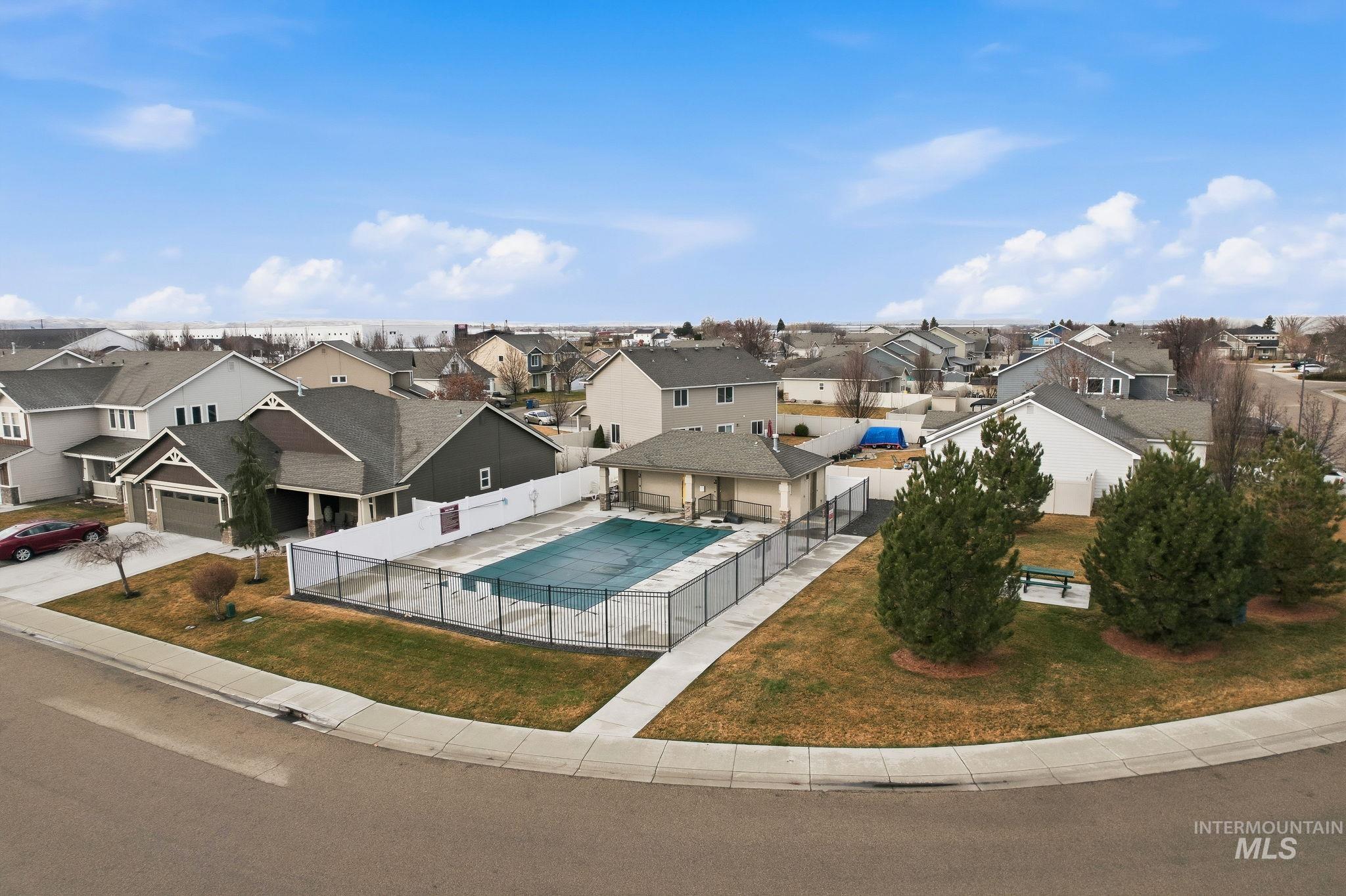 19097 Emily Ave., Caldwell, Idaho 83605, 5 Bedrooms, 2.5 Bathrooms, Residential For Sale, Price $470,000,MLS 98975162