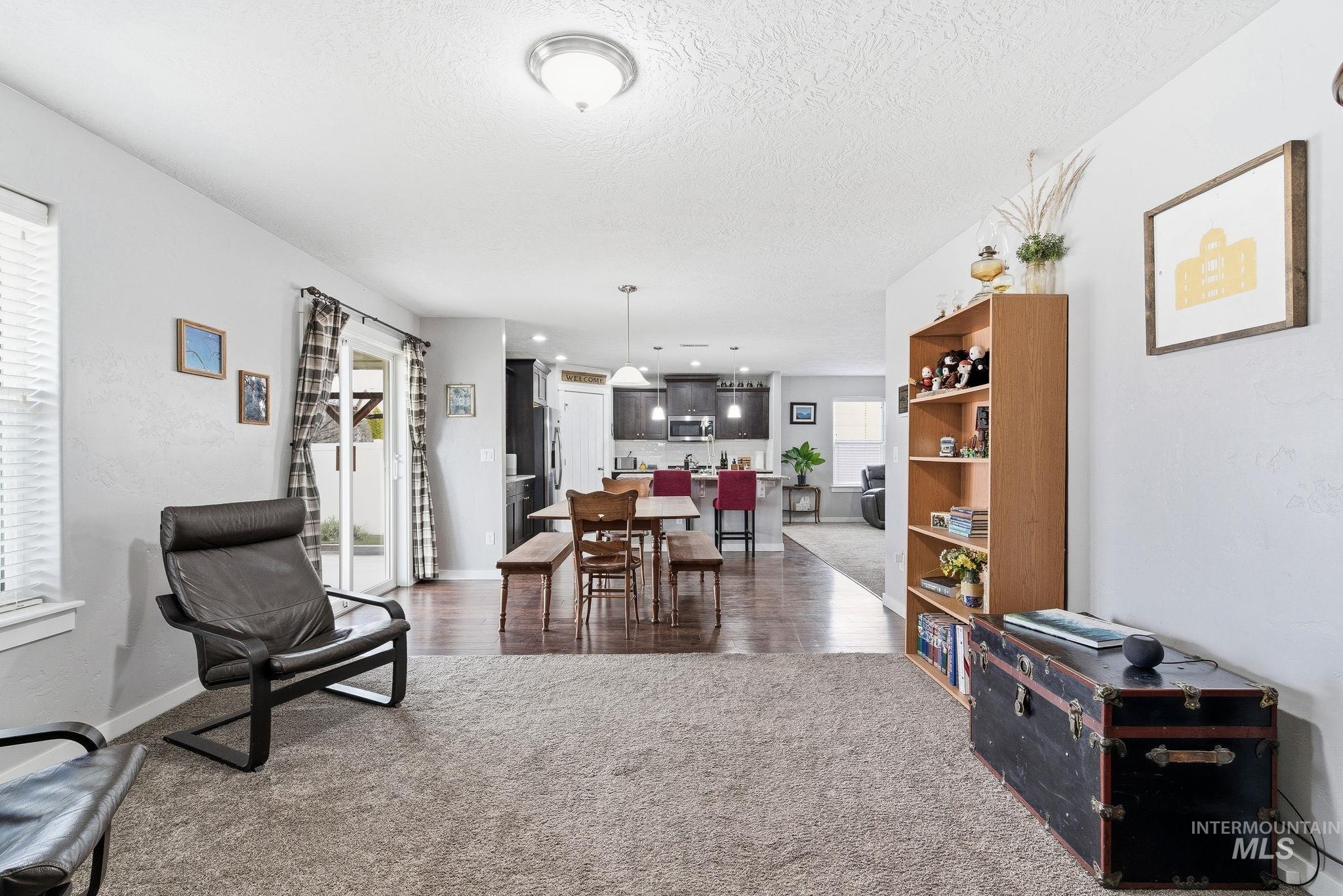 19097 Emily Ave., Caldwell, Idaho 83605, 5 Bedrooms, 2.5 Bathrooms, Residential For Sale, Price $470,000,MLS 98975162