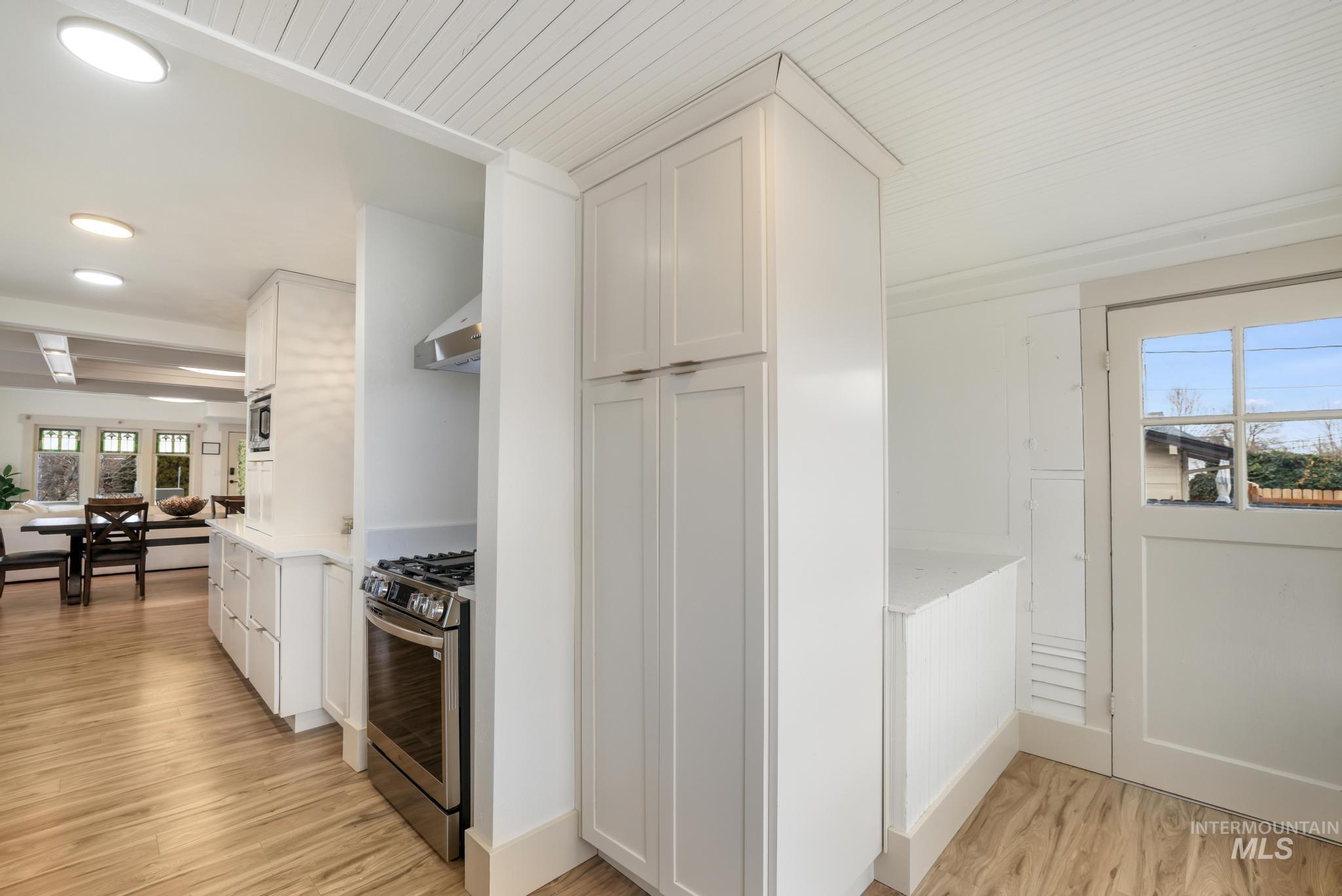 661 2nd Ave N, Twin Falls, Idaho 83301-5745, 4 Bedrooms, 3 Bathrooms, Residential For Sale, Price $538,000,MLS 98975163