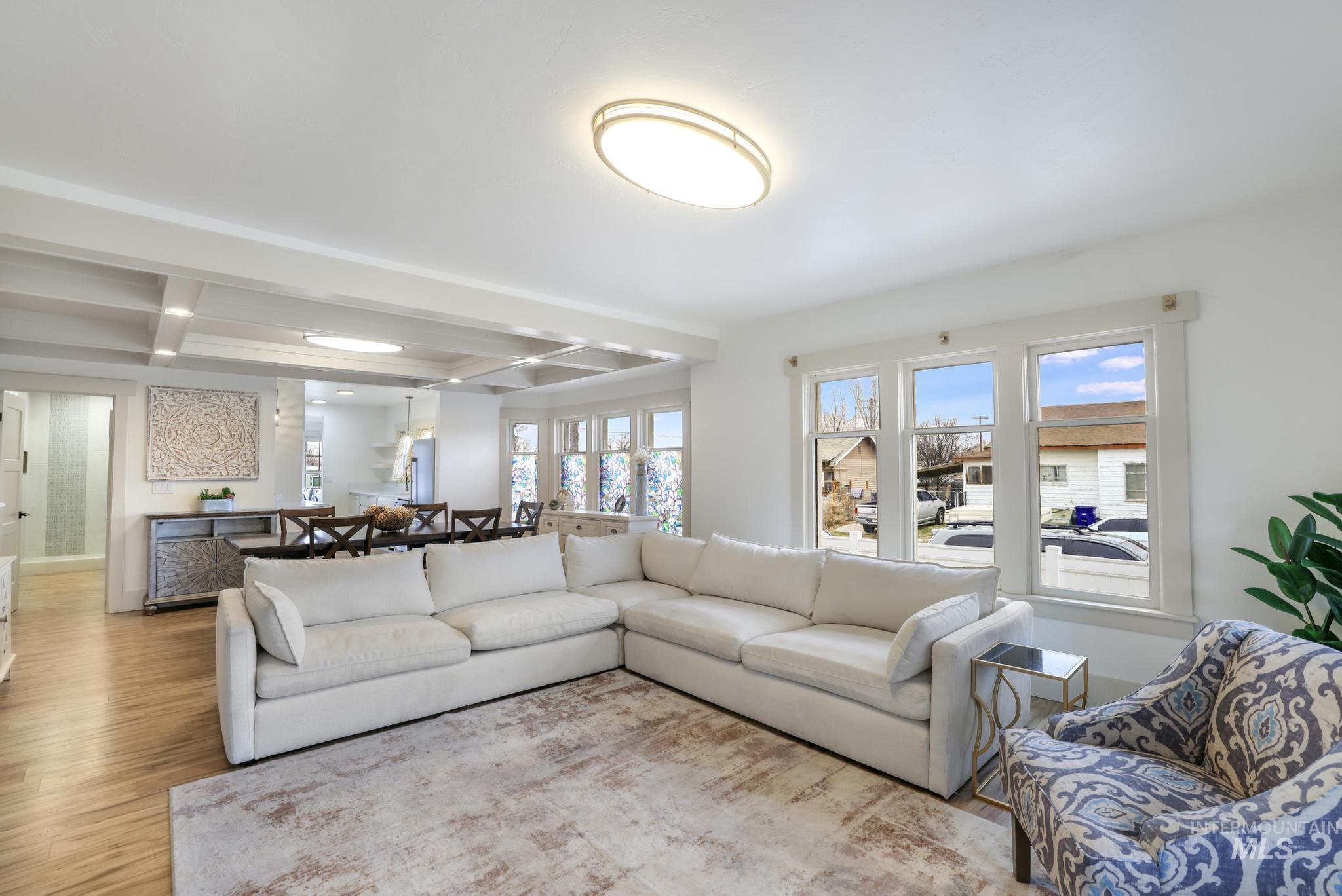 661 2nd Ave N, Twin Falls, Idaho 83301-5745, 4 Bedrooms, 3 Bathrooms, Residential For Sale, Price $538,000,MLS 98975163