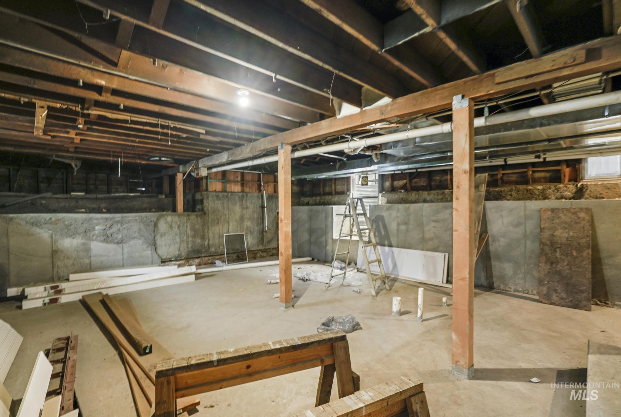 661 2nd Ave N, Twin Falls, Idaho 83301-5745, 3 Bedrooms, 2 Bathrooms, Residential Income For Sale, Price $538,000, 98975164