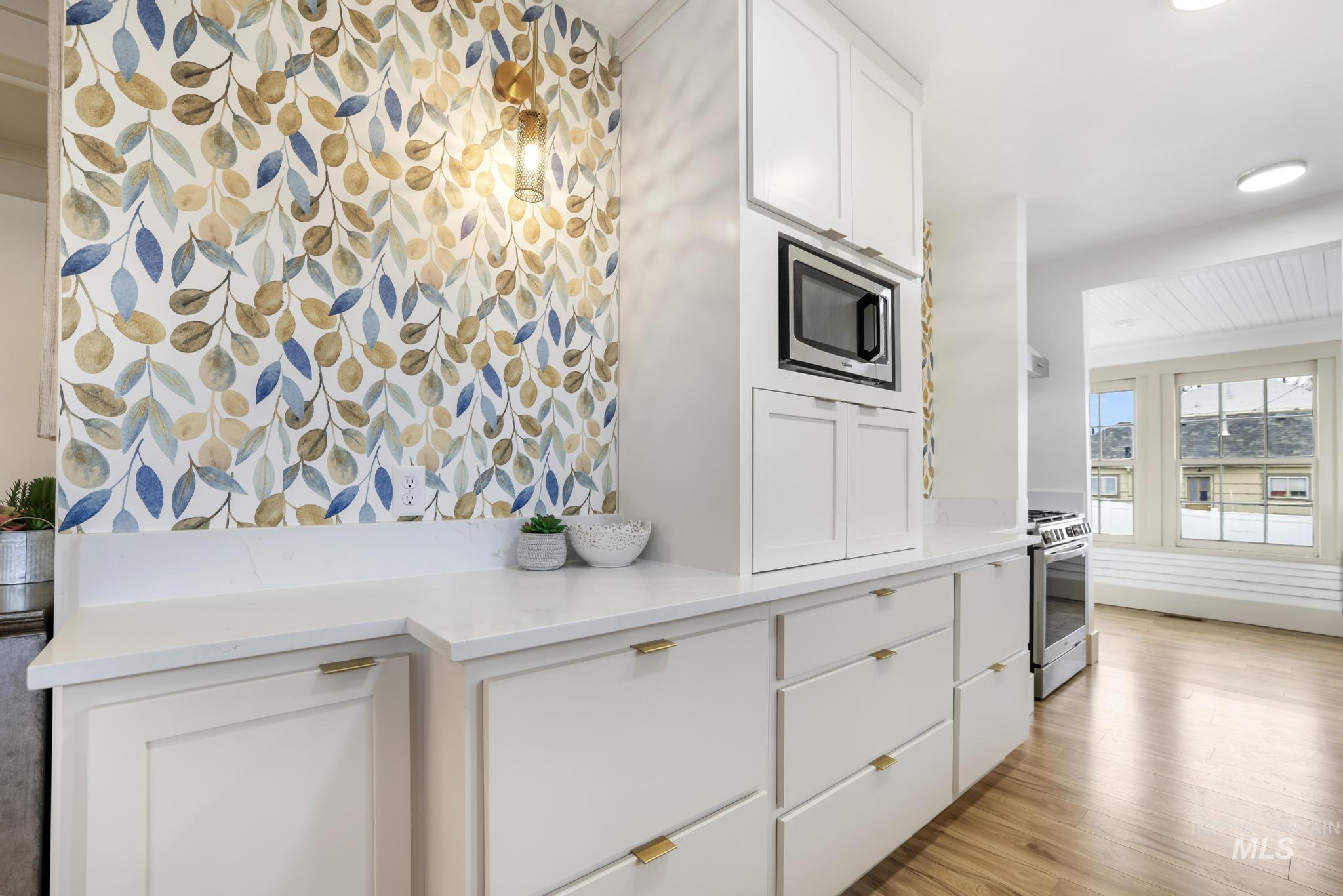 661 2nd Ave N, Twin Falls, Idaho 83301-5745, 3 Bedrooms, 2 Bathrooms, Residential Income For Sale, Price $538,000,MLS 98975164