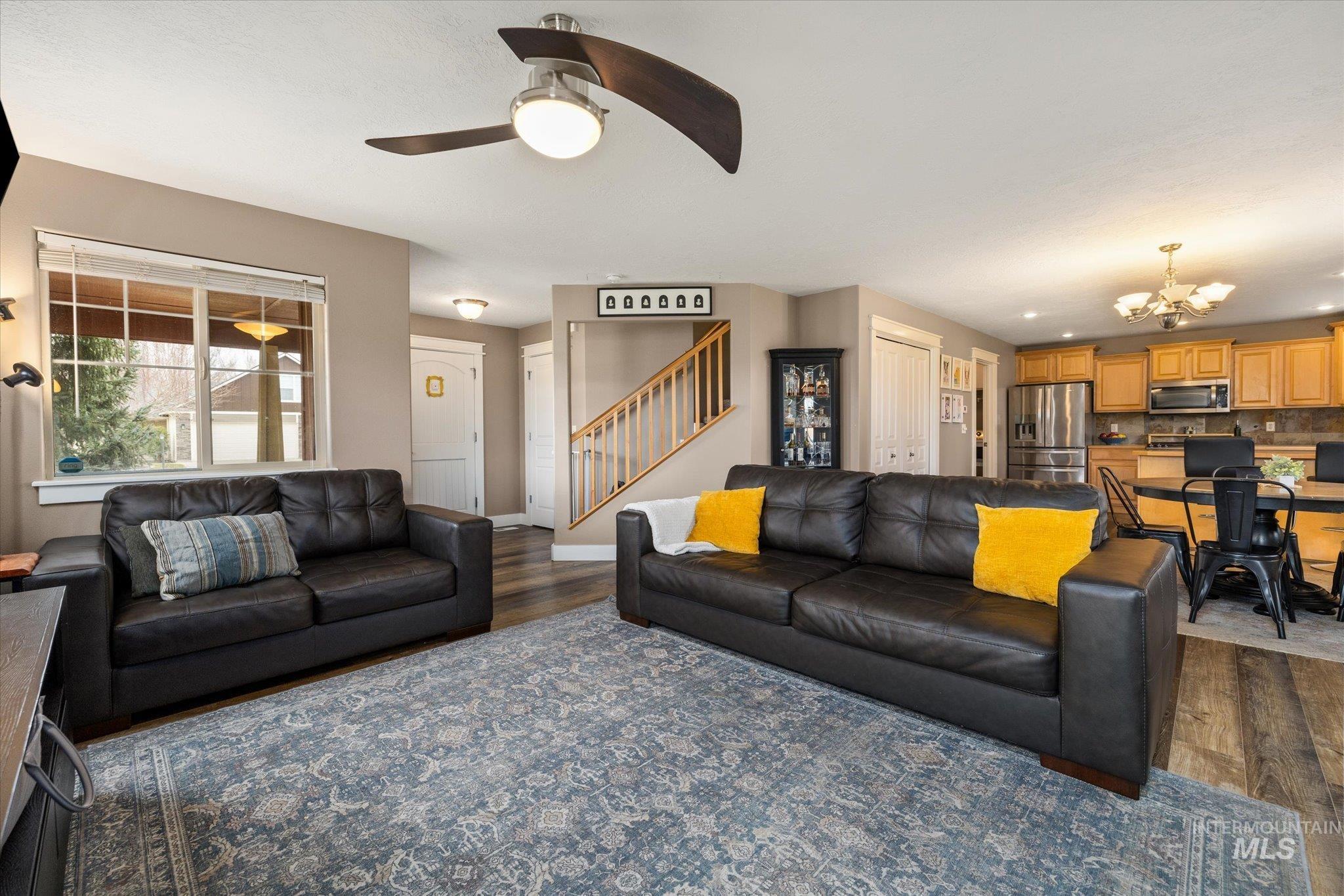 10960 W Rose Lake St, Star, Idaho 83669, 3 Bedrooms, 2.5 Bathrooms, Residential For Sale, Price $474,800,MLS 98975165