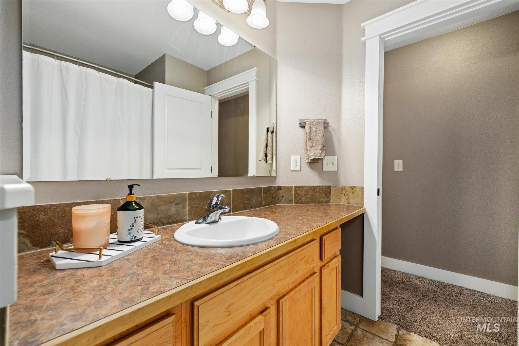 10960 W Rose Lake St, Star, Idaho 83669, 3 Bedrooms, 2.5 Bathrooms, Residential For Sale, Price $474,800,MLS 98975165