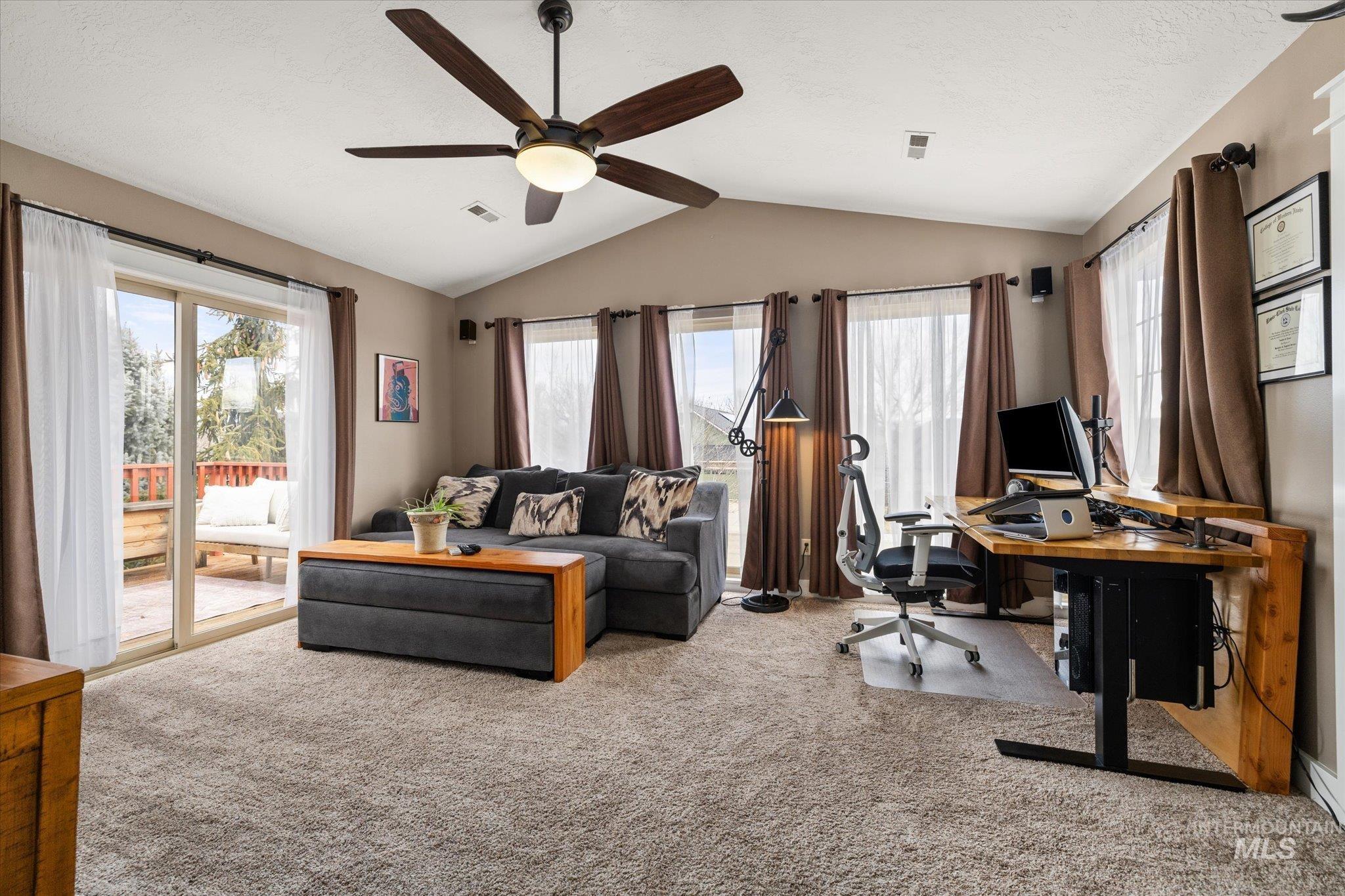 10960 W Rose Lake St, Star, Idaho 83669, 3 Bedrooms, 2.5 Bathrooms, Residential For Sale, Price $474,800,MLS 98975165