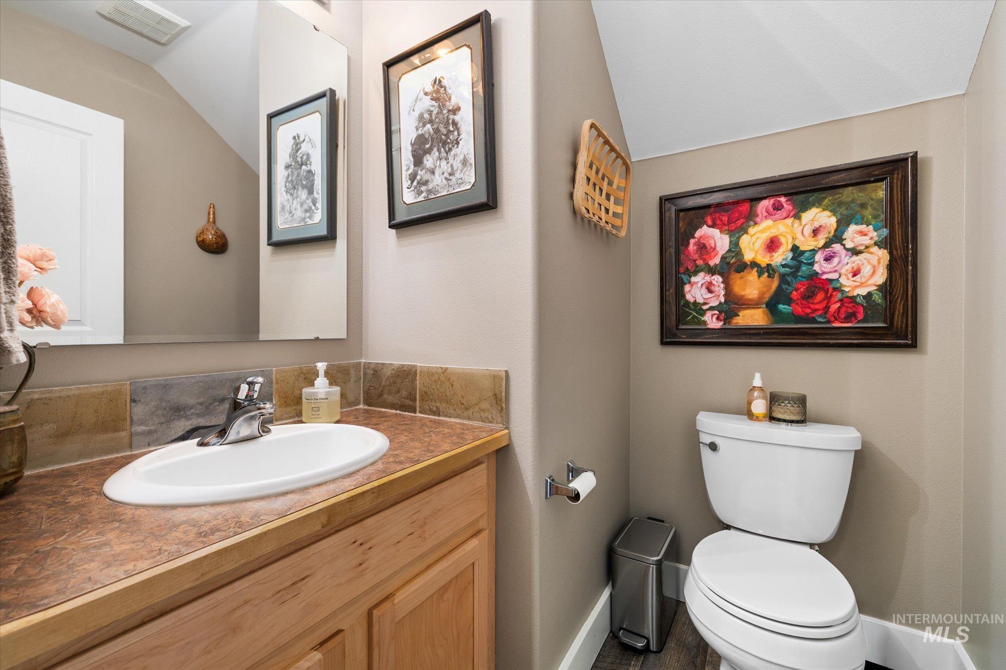 10960 W Rose Lake St, Star, Idaho 83669, 3 Bedrooms, 2.5 Bathrooms, Residential For Sale, Price $474,800,MLS 98975165