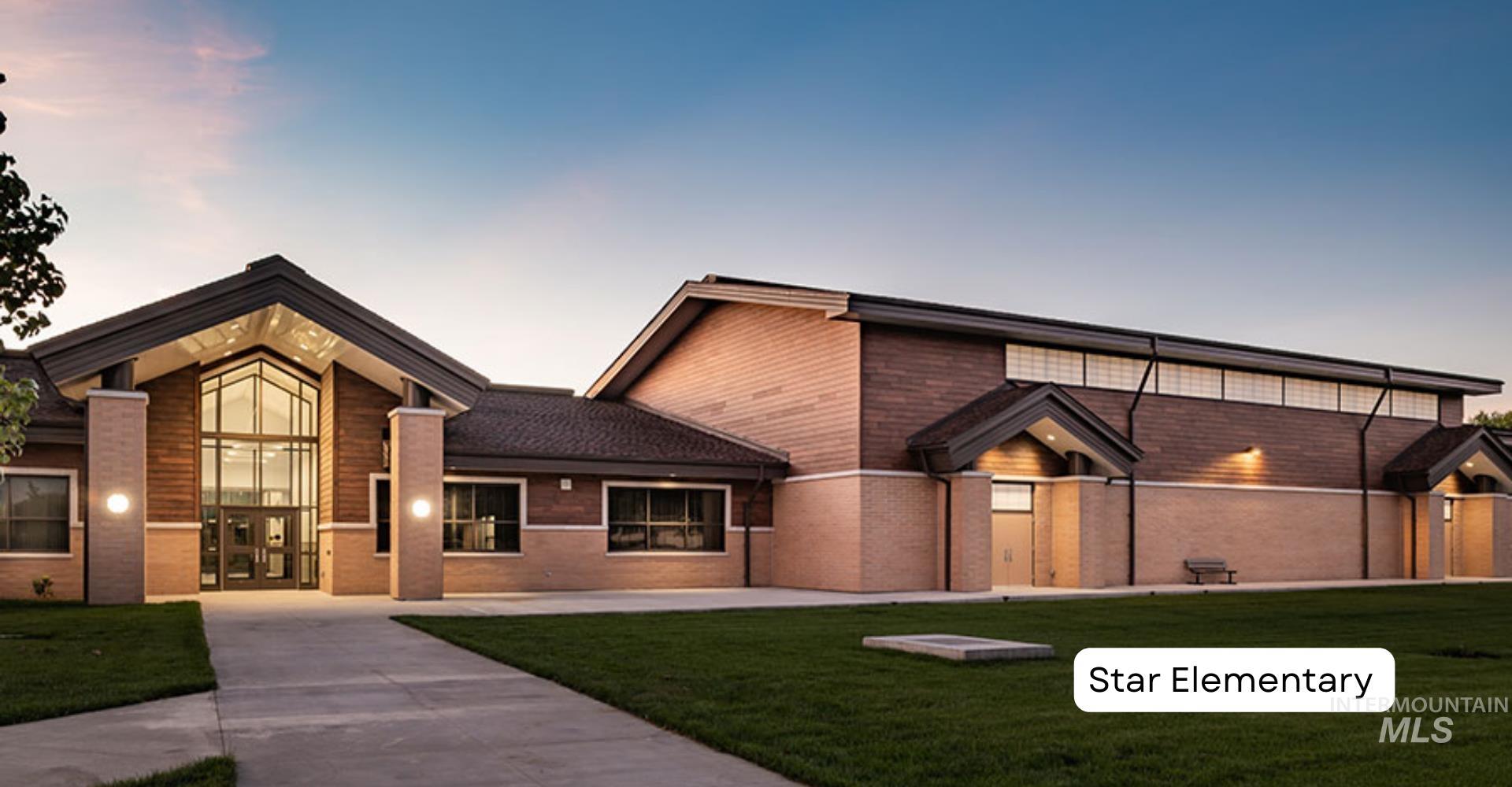 10960 W Rose Lake St, Star, Idaho 83669, 3 Bedrooms, 2.5 Bathrooms, Residential For Sale, Price $474,800,MLS 98975165