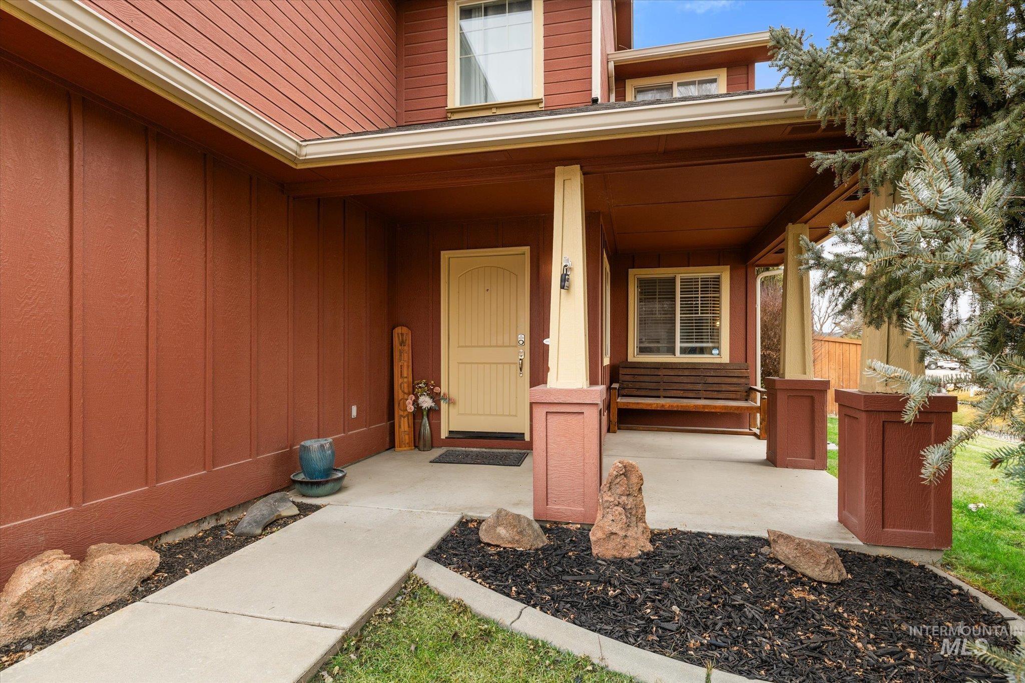 10960 W Rose Lake St, Star, Idaho 83669, 3 Bedrooms, 2.5 Bathrooms, Residential For Sale, Price $474,800,MLS 98975165