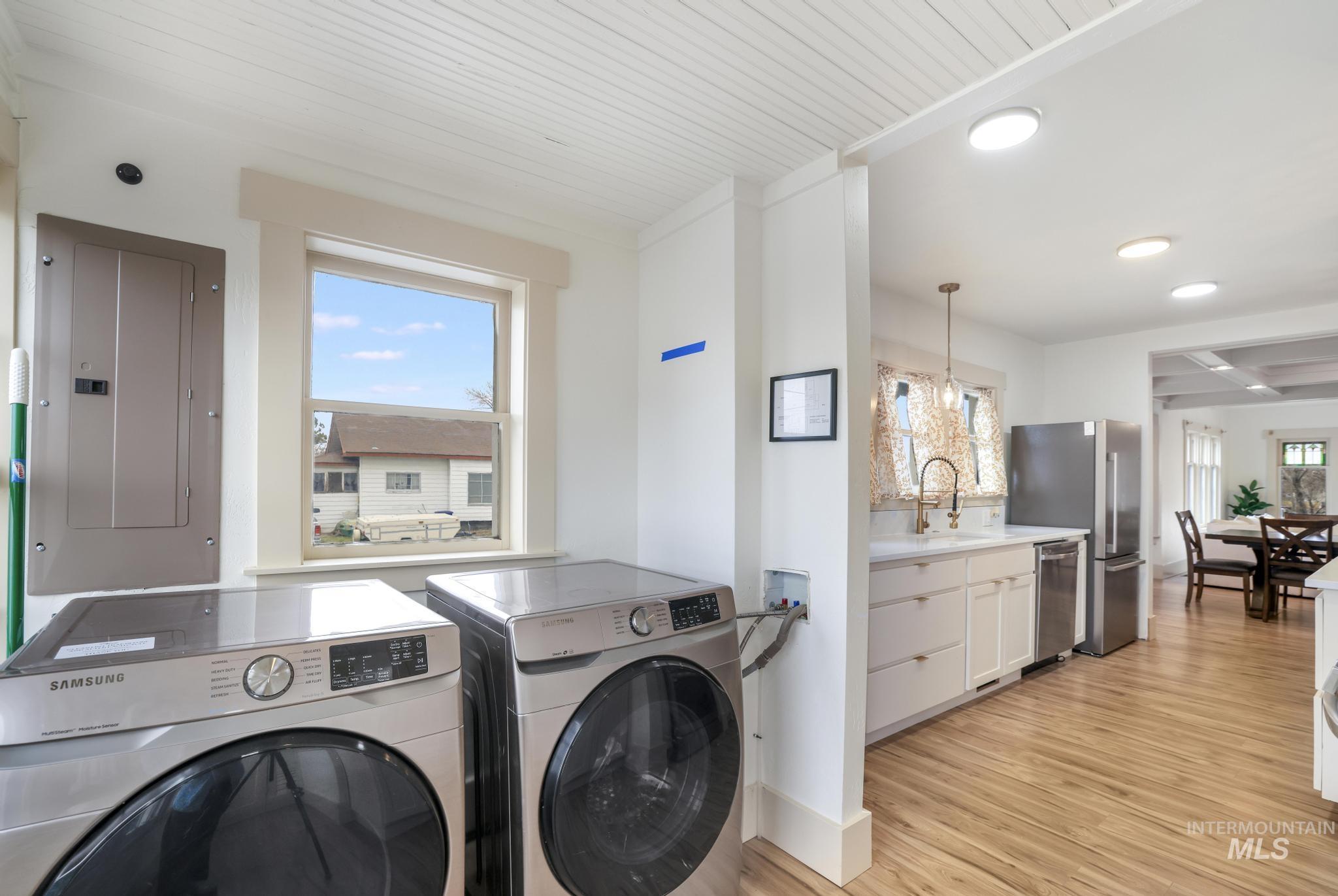 661 2nd Ave N, Twin Falls, Idaho 83301-5745, 4 Bedrooms, Business/Commercial For Sale, Price $538,000, 98975166