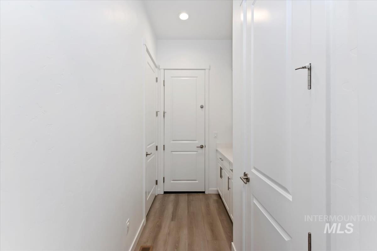 8807 E Snow Drop St, Nampa, Idaho 83687, 3 Bedrooms, 3.5 Bathrooms, Residential For Sale, Price $759,900,MLS 98975167