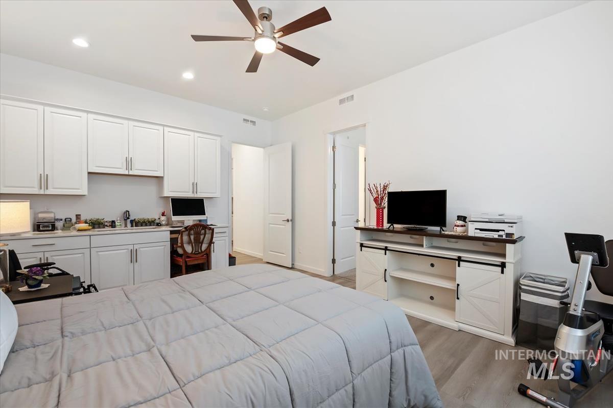 8807 E Snow Drop St, Nampa, Idaho 83687, 3 Bedrooms, 3.5 Bathrooms, Residential For Sale, Price $759,900,MLS 98975167