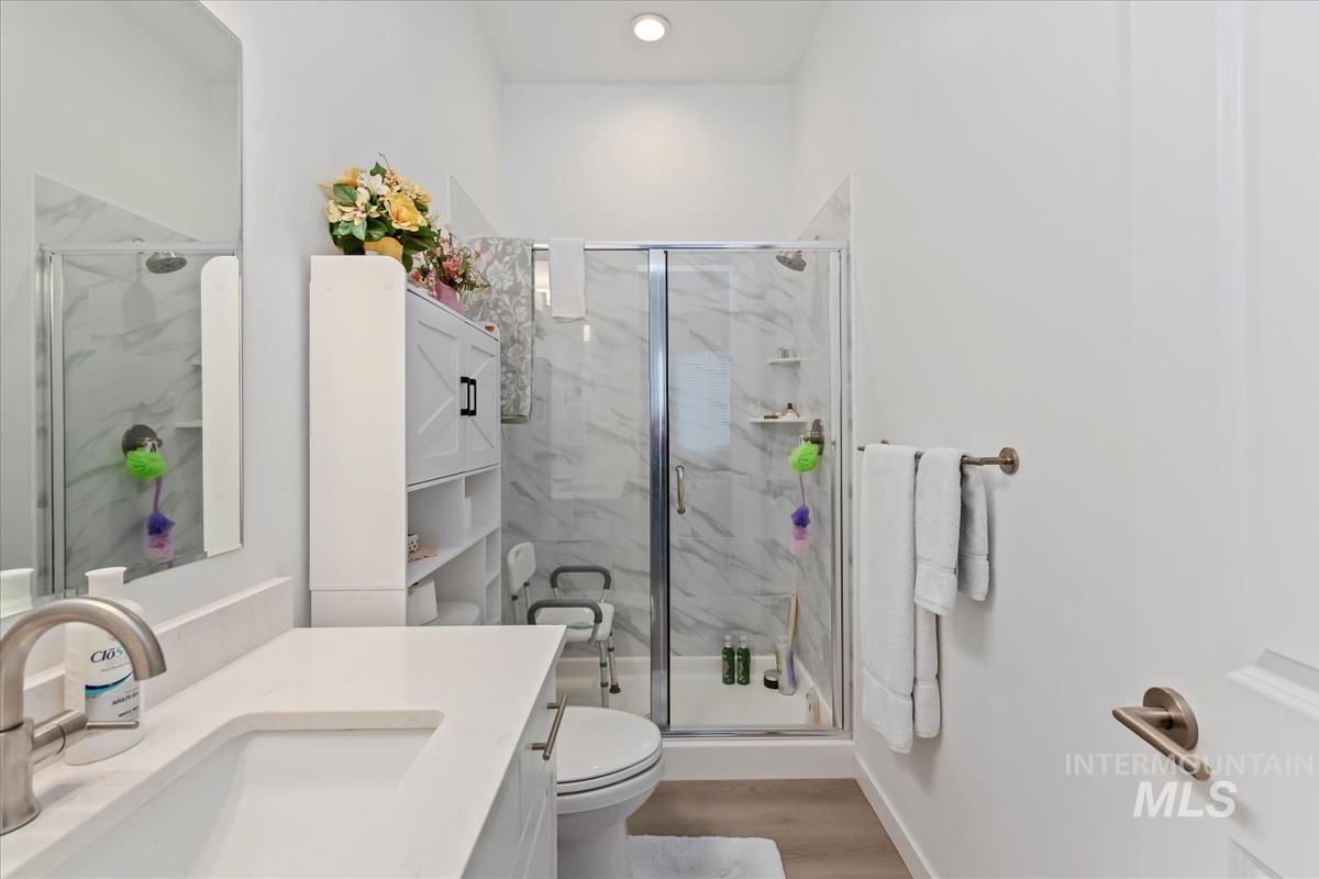 8807 E Snow Drop St, Nampa, Idaho 83687, 3 Bedrooms, 3.5 Bathrooms, Residential For Sale, Price $759,900,MLS 98975167