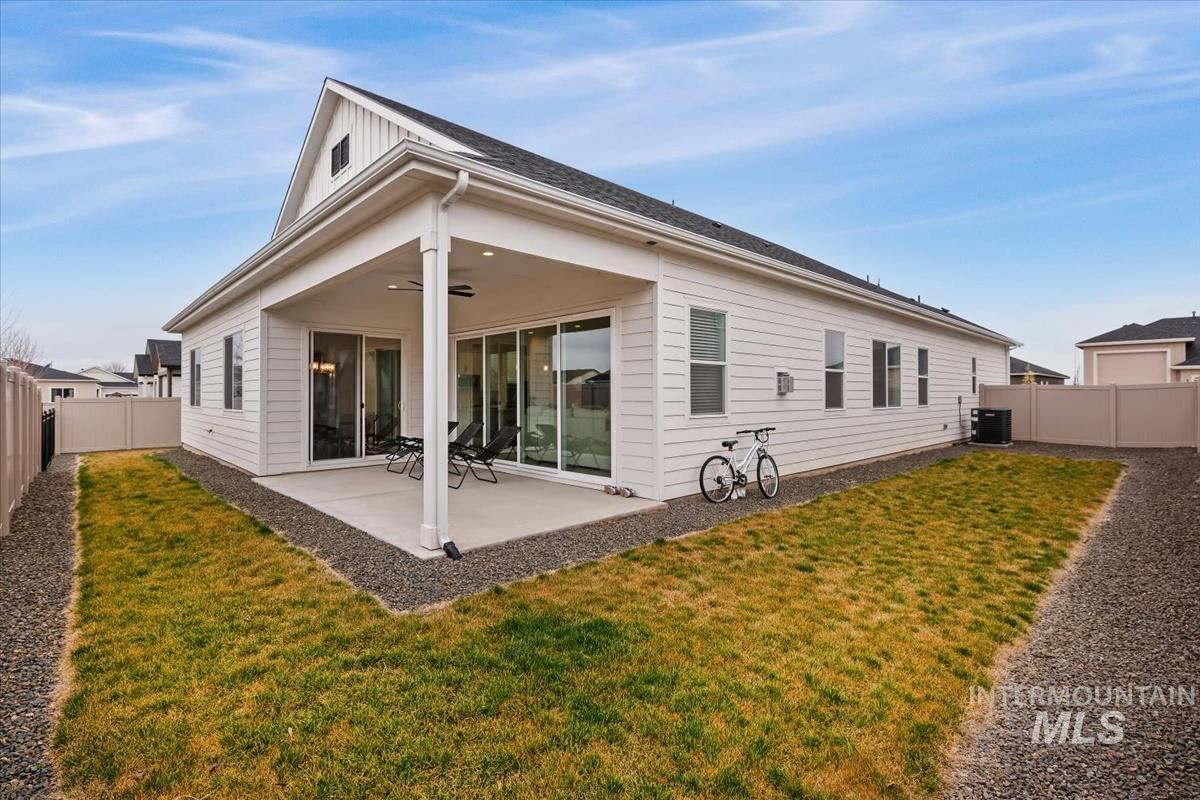 8807 E Snow Drop St, Nampa, Idaho 83687, 3 Bedrooms, 3.5 Bathrooms, Residential For Sale, Price $759,900,MLS 98975167