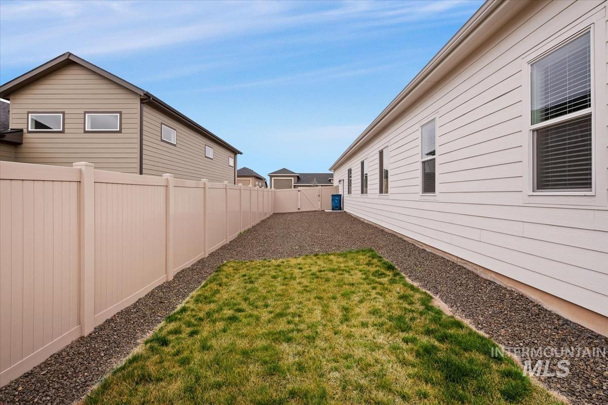 8807 E Snow Drop St, Nampa, Idaho 83687, 3 Bedrooms, 3.5 Bathrooms, Residential For Sale, Price $759,900,MLS 98975167