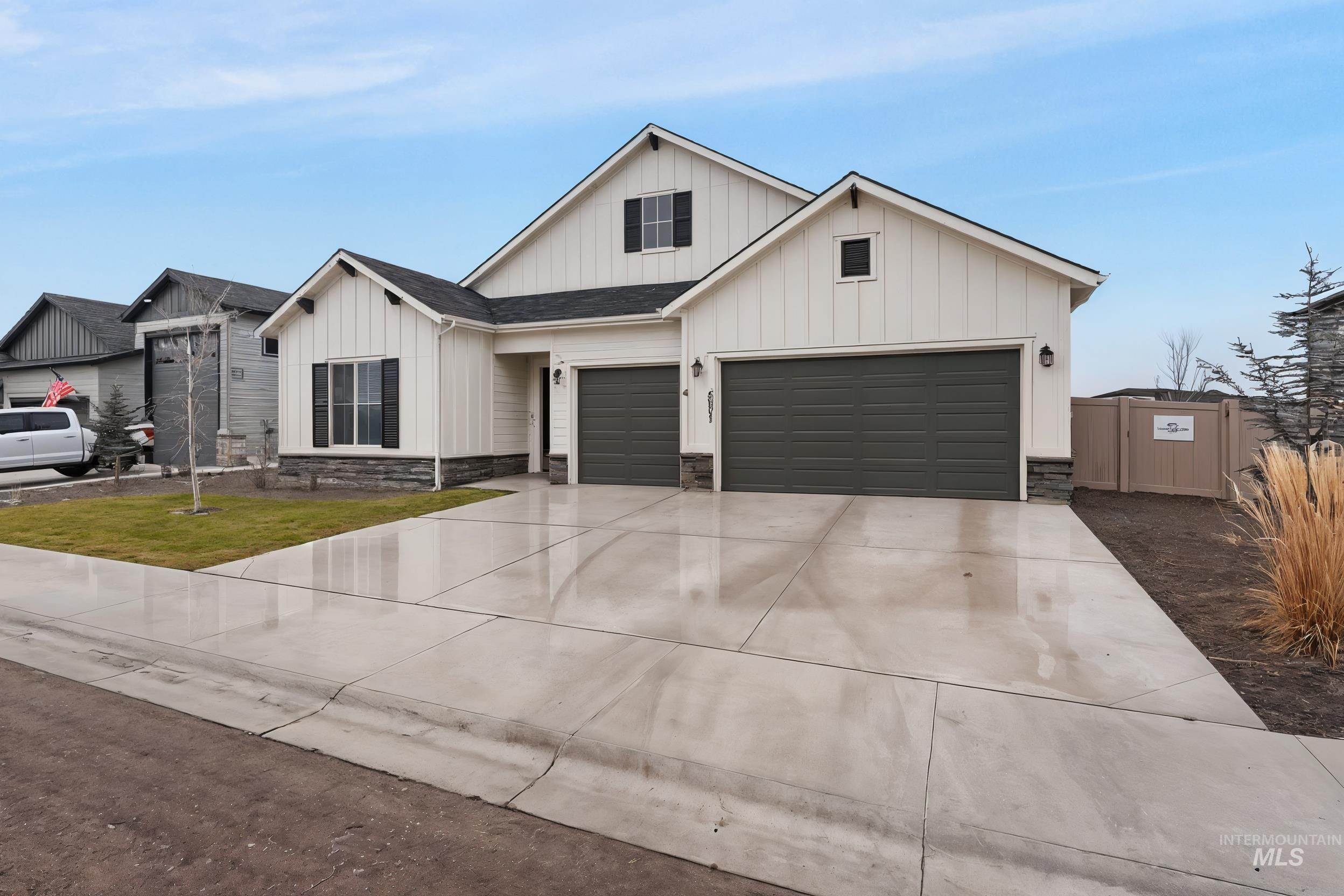 8807 E Snow Drop St, Nampa, Idaho 83687, 3 Bedrooms, 3.5 Bathrooms, Residential For Sale, Price $759,900,MLS 98975167