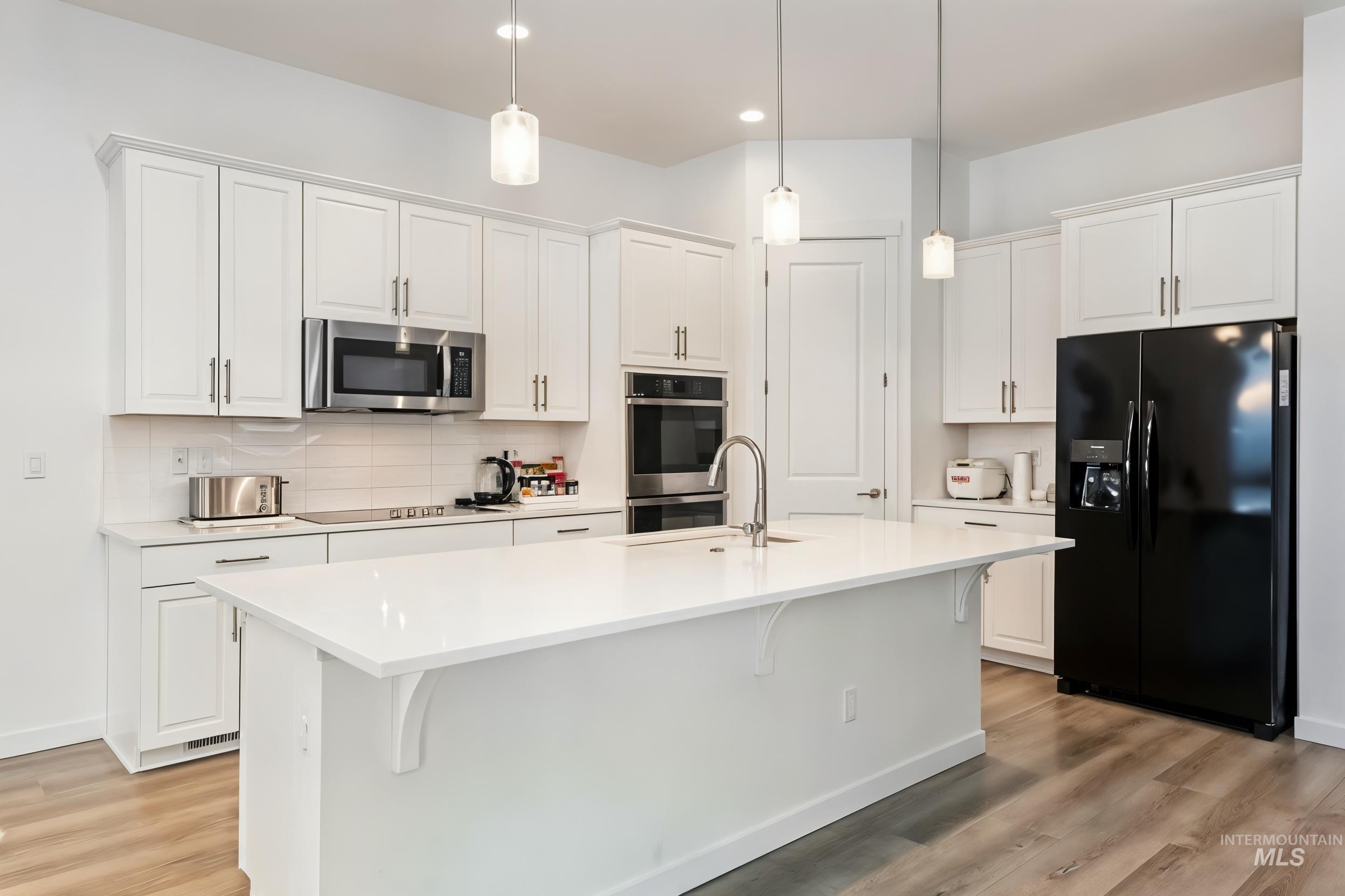 8807 E Snow Drop St, Nampa, Idaho 83687, 3 Bedrooms, 3.5 Bathrooms, Residential For Sale, Price $759,900,MLS 98975167