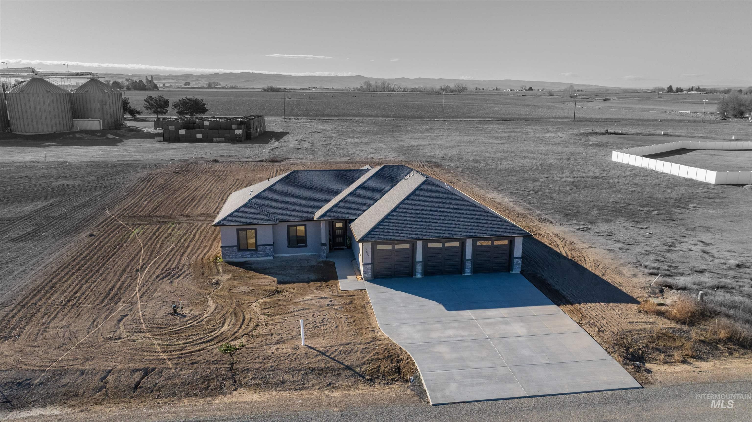 3675 E 3711 N, Kimberly, Idaho 83341, 4 Bedrooms, 3 Bathrooms, Residential For Sale, Price $689,000,MLS 98975169