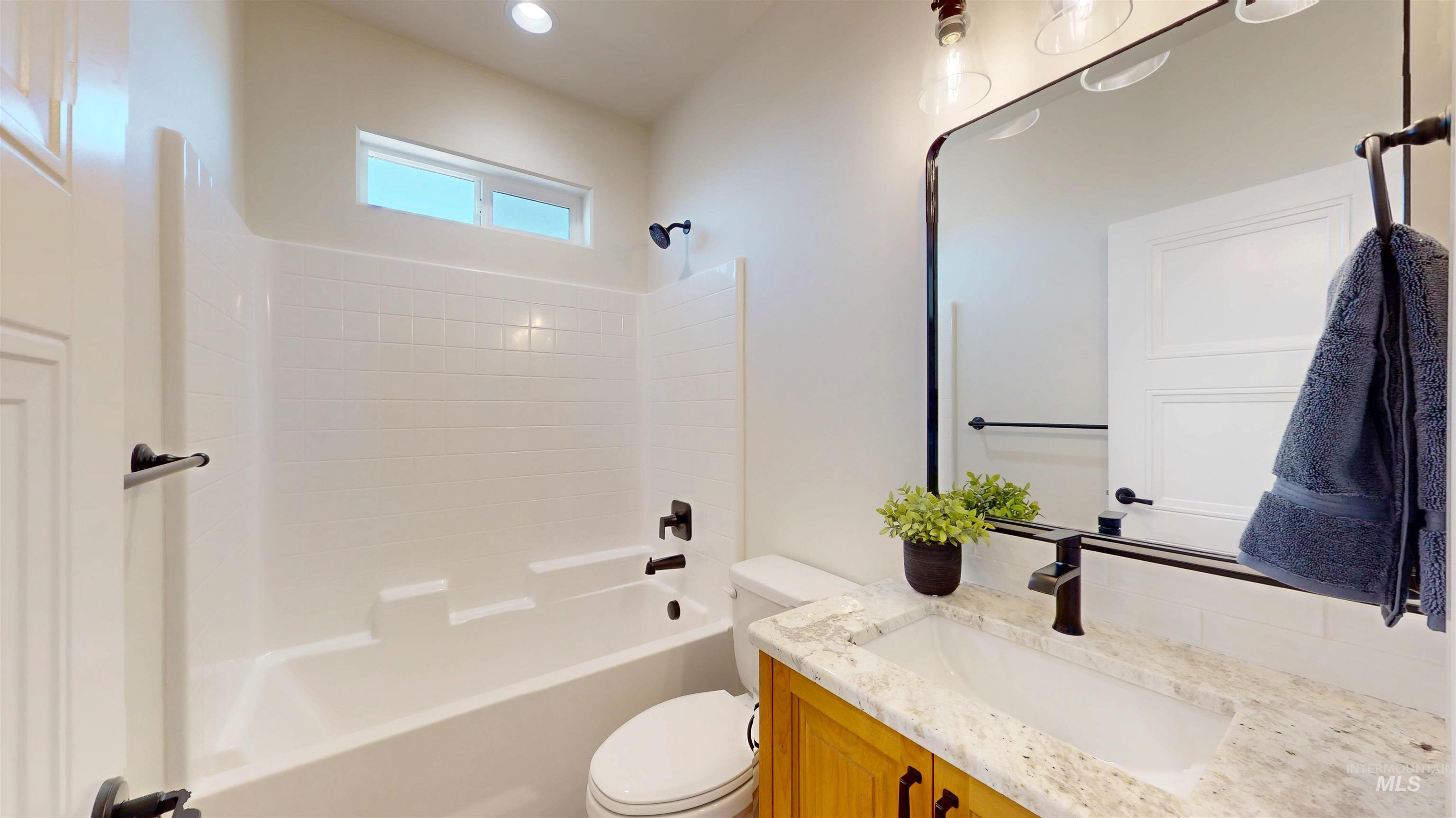 3675 E 3711 N, Kimberly, Idaho 83341, 4 Bedrooms, 3 Bathrooms, Residential For Sale, Price $689,000,MLS 98975169