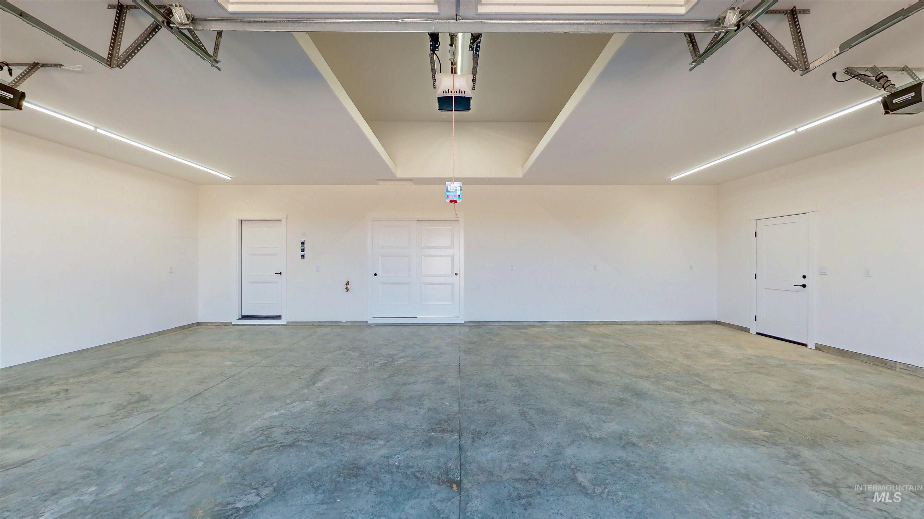 3675 E 3711 N, Kimberly, Idaho 83341, 4 Bedrooms, 3 Bathrooms, Residential For Sale, Price $689,000,MLS 98975169