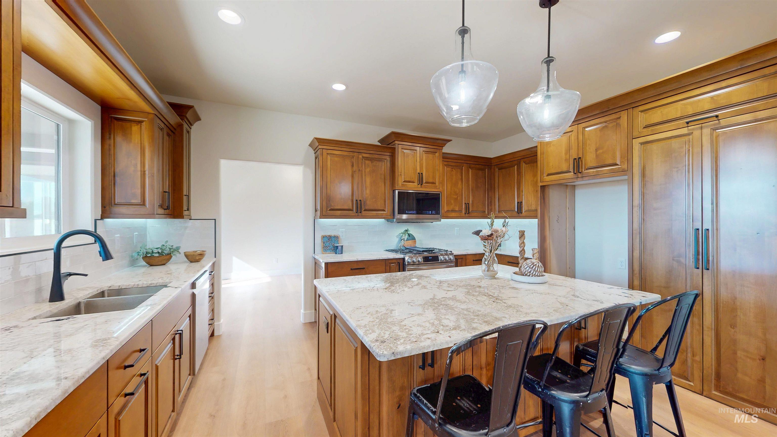 3675 E 3711 N, Kimberly, Idaho 83341, 4 Bedrooms, 3 Bathrooms, Residential For Sale, Price $689,000,MLS 98975169