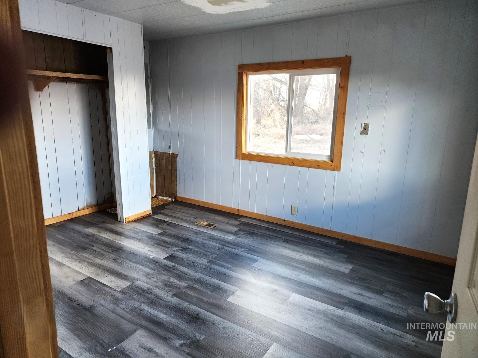 1853 McLay Road, Vale, Oregon 97918, 2 Bedrooms, 1 Bathroom, Residential For Sale, Price $199,000, 98975171