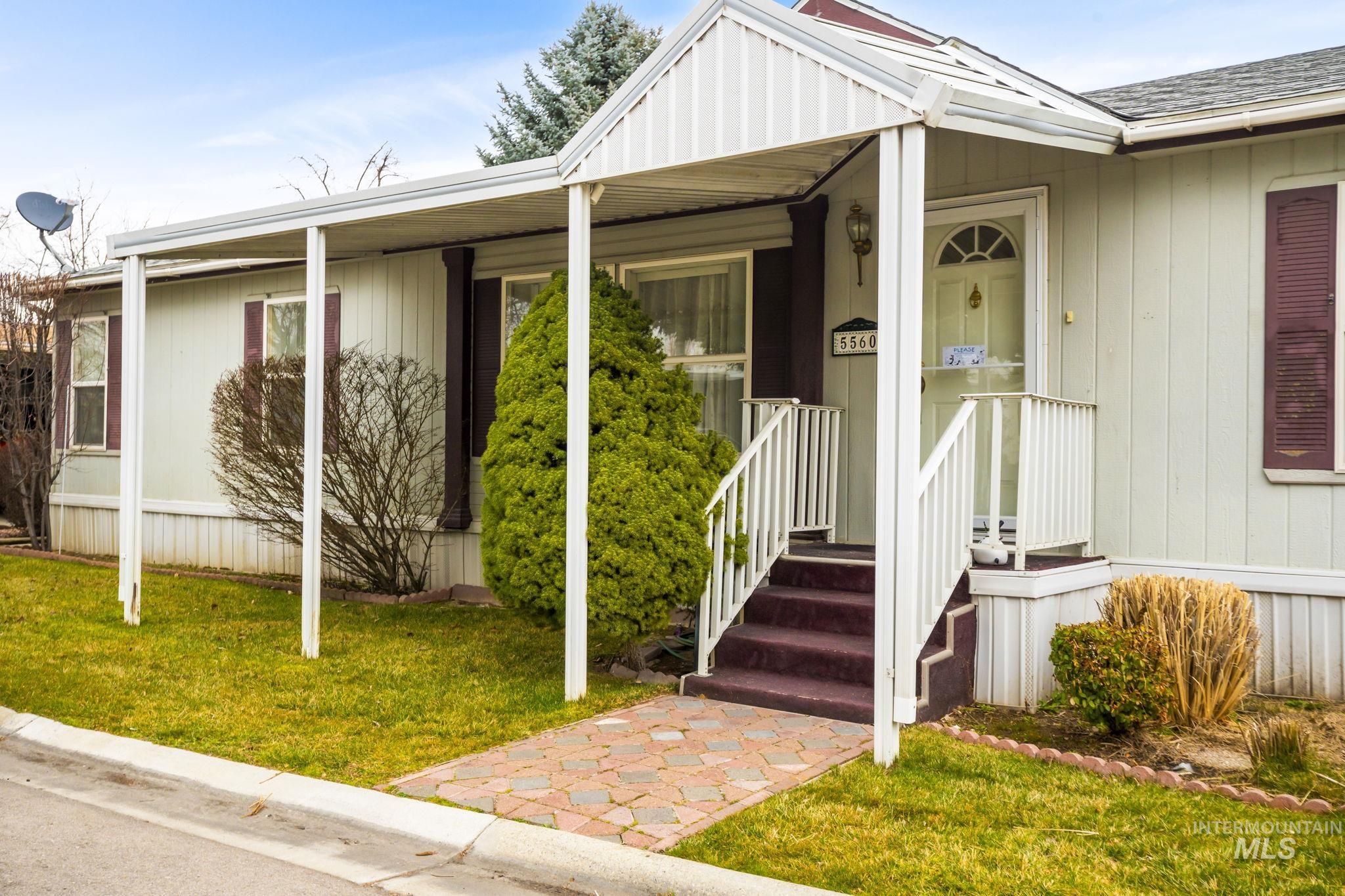 5560 N. Fairfax Ln, Garden City, Idaho 83714, 3 Bedrooms, 2 Bathrooms, Residential For Sale, Price $188,000,MLS 98975172