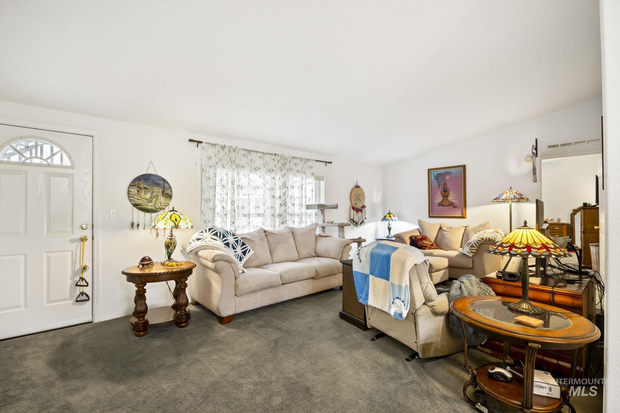 5560 N. Fairfax Ln, Garden City, Idaho 83714, 3 Bedrooms, 2 Bathrooms, Residential For Sale, Price $188,000,MLS 98975172