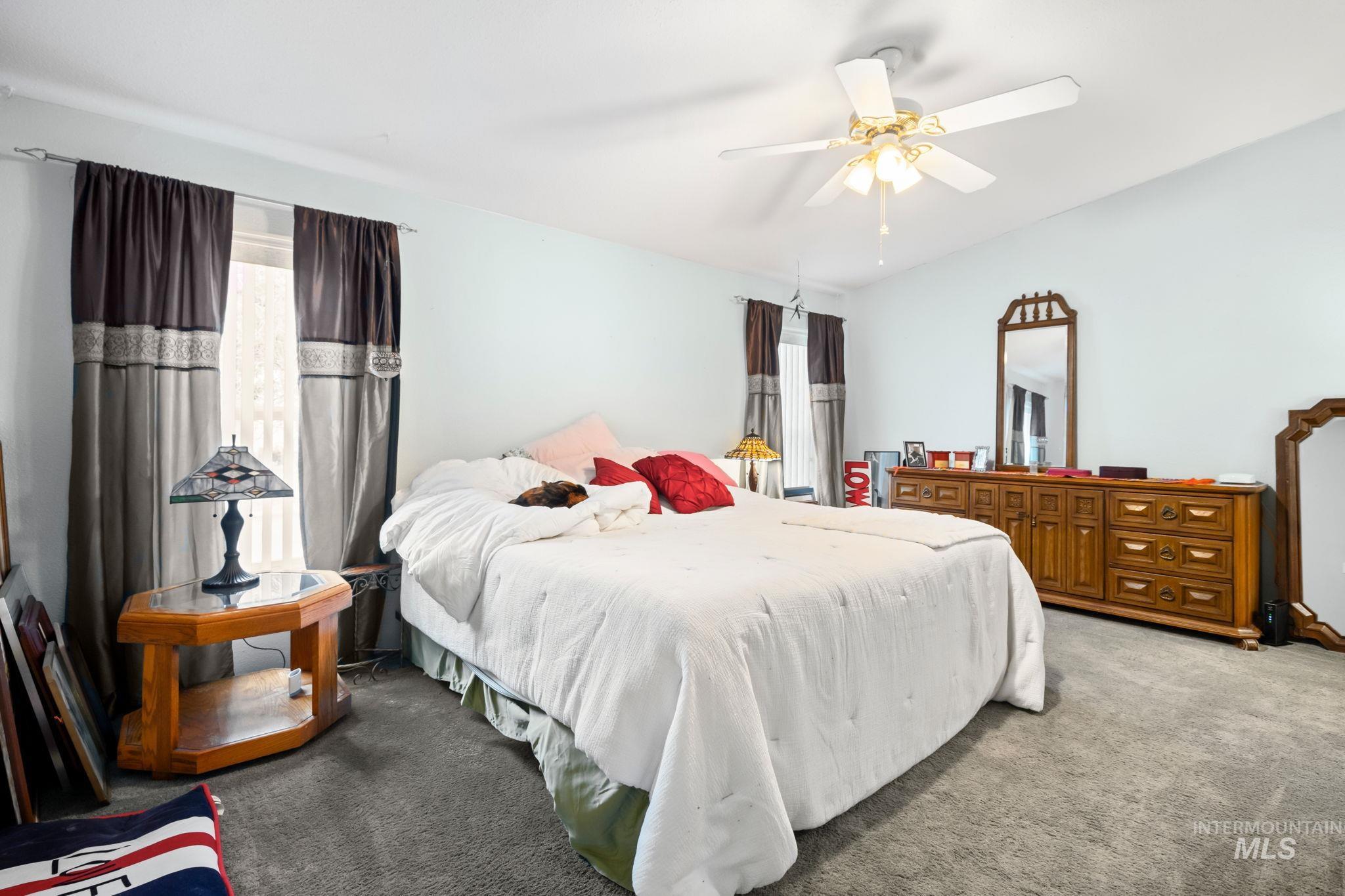 5560 N. Fairfax Ln, Garden City, Idaho 83714, 3 Bedrooms, 2 Bathrooms, Residential For Sale, Price $188,000,MLS 98975172