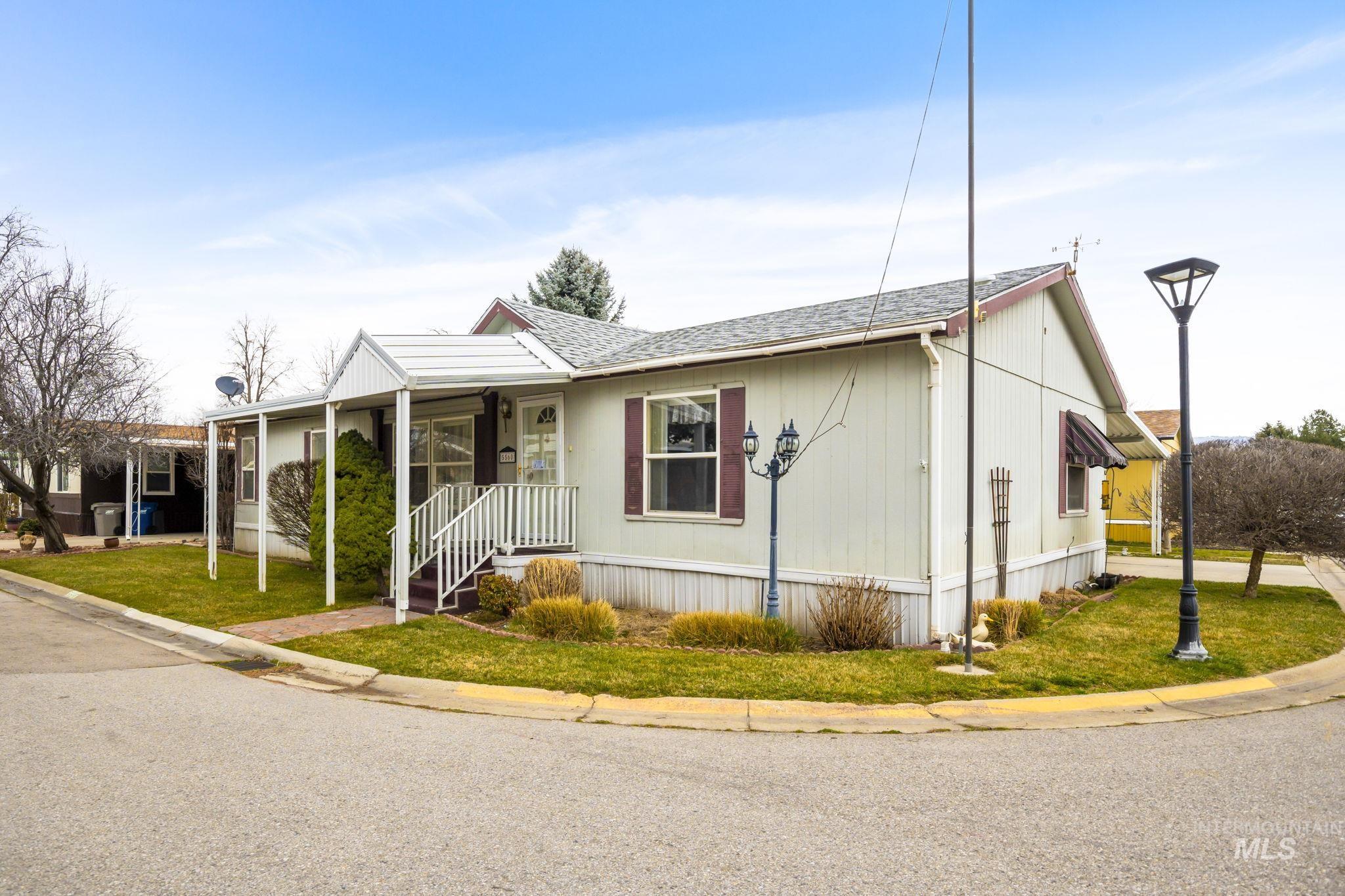 5560 N. Fairfax Ln, Garden City, Idaho 83714, 3 Bedrooms, 2 Bathrooms, Residential For Sale, Price $188,000,MLS 98975172