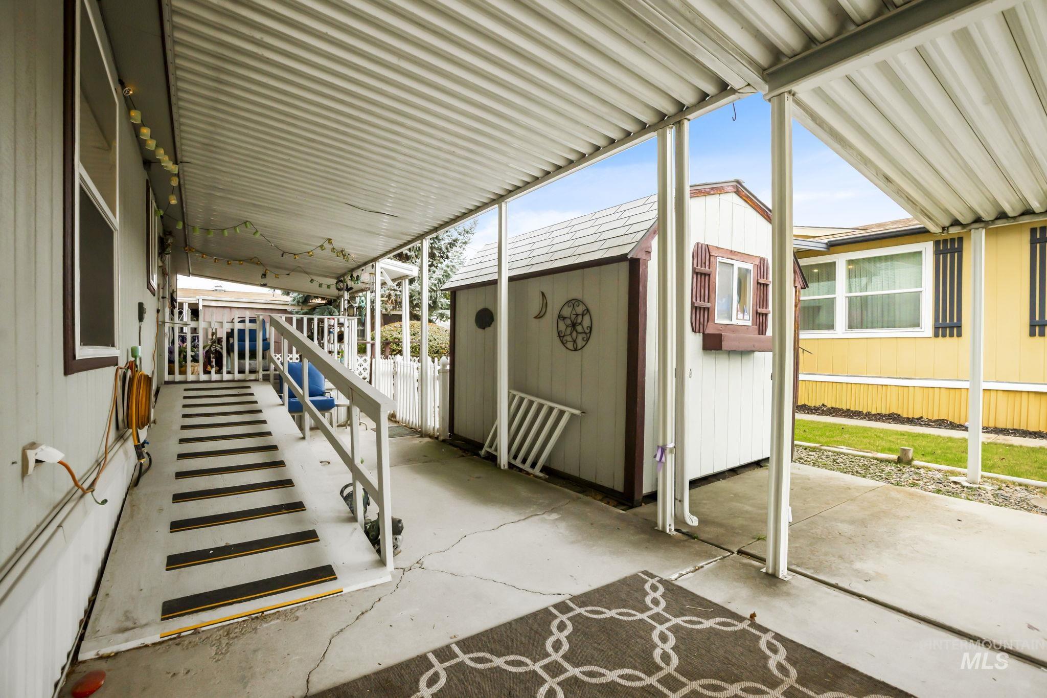 5560 N. Fairfax Ln, Garden City, Idaho 83714, 3 Bedrooms, 2 Bathrooms, Residential For Sale, Price $188,000,MLS 98975172