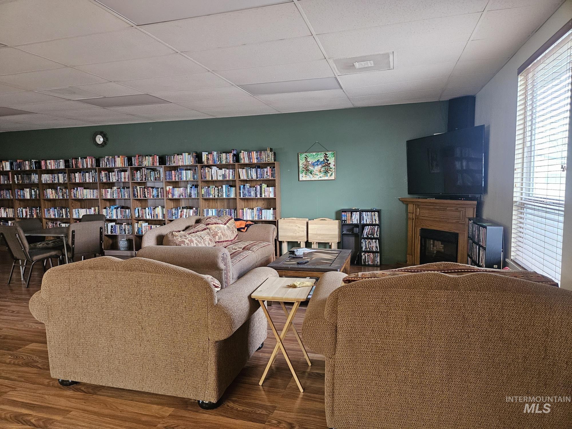 5560 N. Fairfax Ln, Garden City, Idaho 83714, 3 Bedrooms, 2 Bathrooms, Residential For Sale, Price $188,000,MLS 98975172