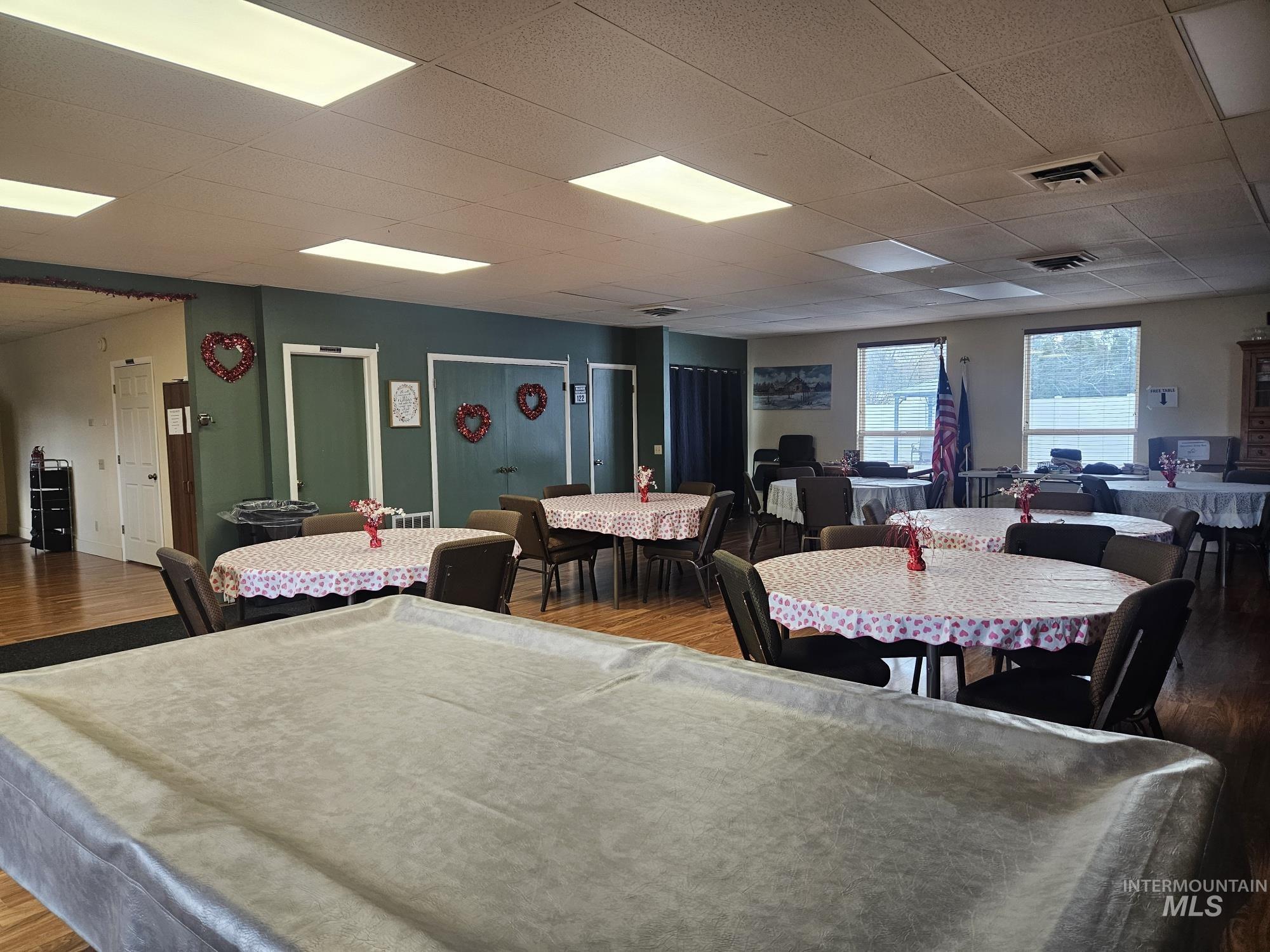 5560 N. Fairfax Ln, Garden City, Idaho 83714, 3 Bedrooms, 2 Bathrooms, Residential For Sale, Price $188,000,MLS 98975172