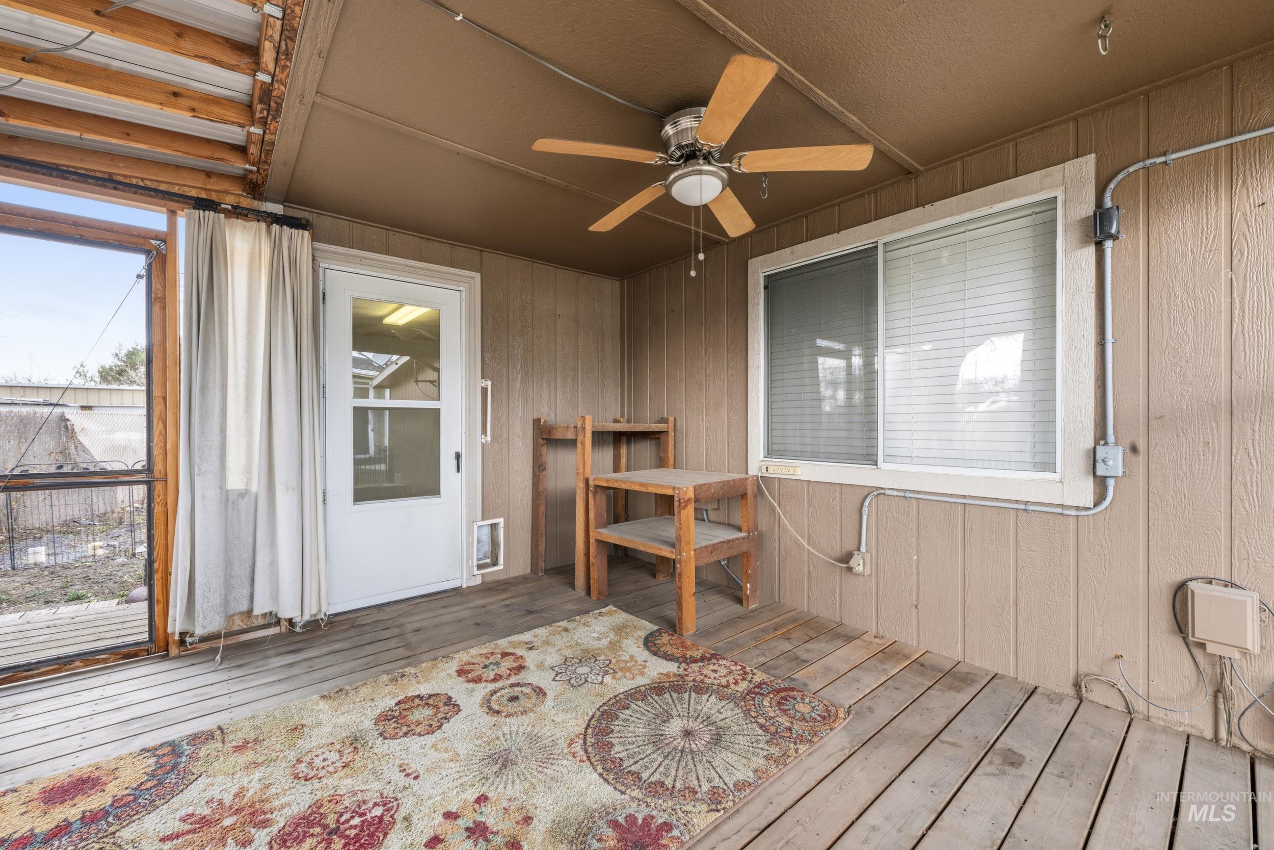 1907 W Flamingo Ave, Nampa, Idaho 83651, 2 Bedrooms, 2 Bathrooms, Residential For Sale, Price $160,000,MLS 98975173