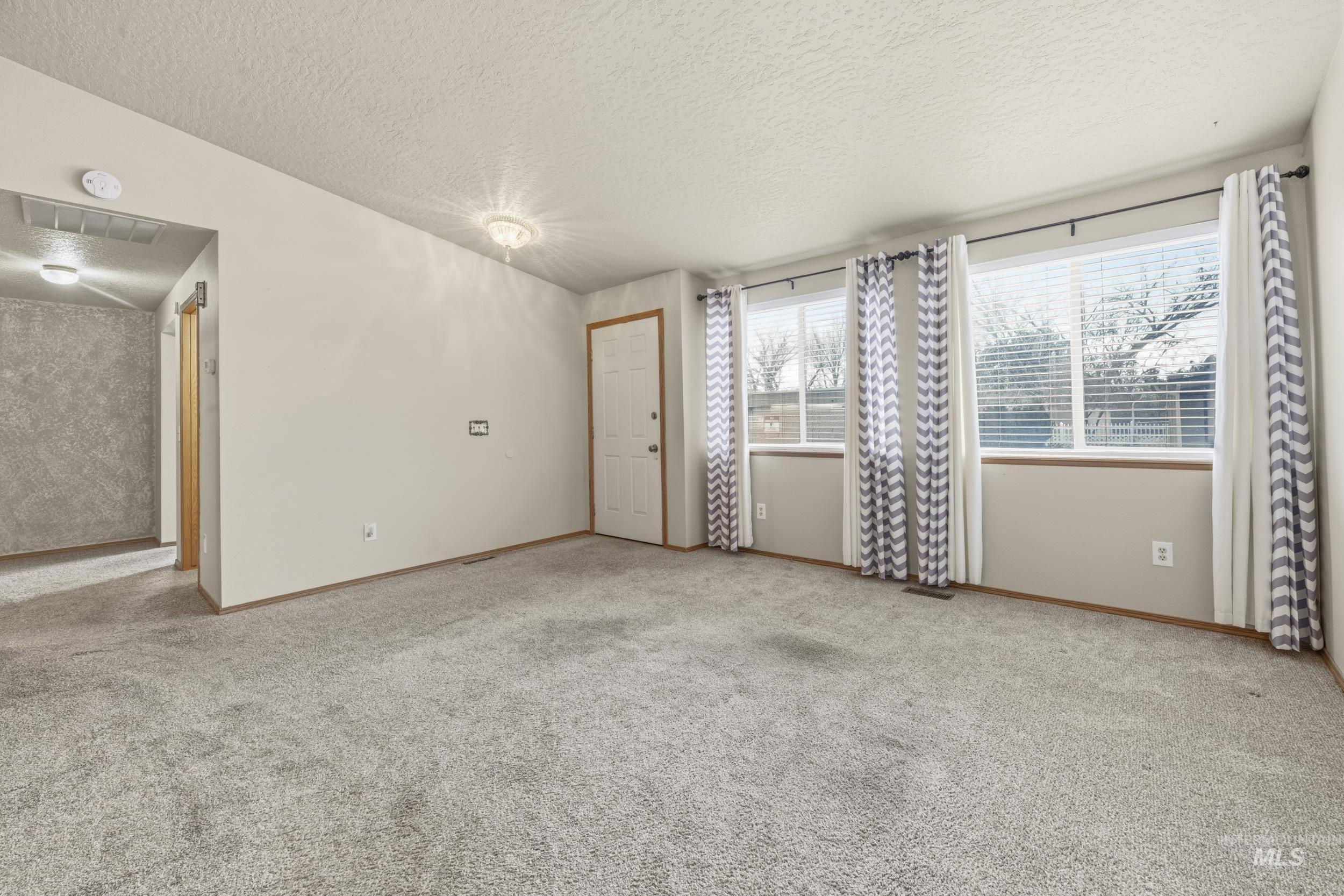 1907 W Flamingo Ave, Nampa, Idaho 83651, 2 Bedrooms, 2 Bathrooms, Residential For Sale, Price $160,000,MLS 98975173