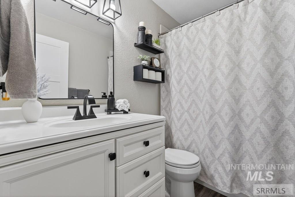 2070 Butte Street, Pocatello, Idaho 83201, 5 Bedrooms, 3 Bathrooms, Residential For Sale, Price $499,000, 98975177