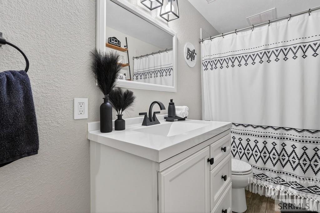 2070 Butte Street, Pocatello, Idaho 83201, 5 Bedrooms, 3 Bathrooms, Residential For Sale, Price $499,000, 98975177