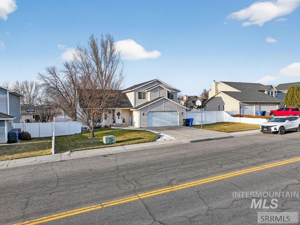 2070 Butte Street, Pocatello, Idaho 83201, 5 Bedrooms, 3 Bathrooms, Residential For Sale, Price $499,000, 98975177