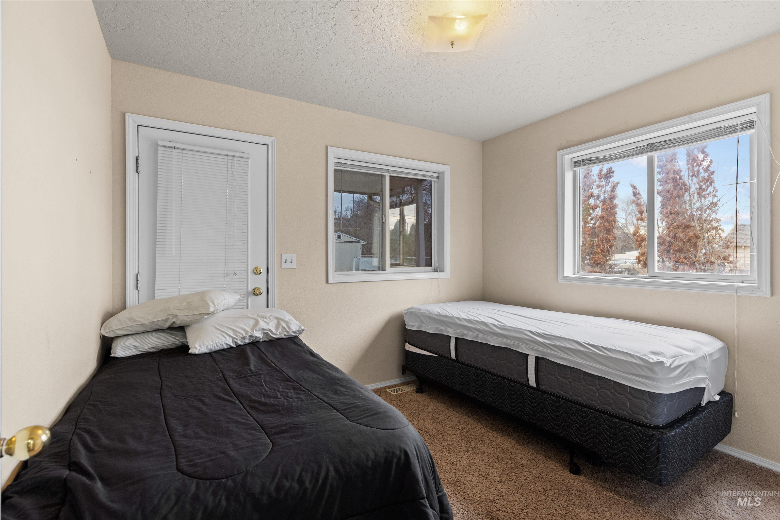 1004 Illinois Ave, Caldwell, Idaho 83605, 3 Bedrooms, 2 Bathrooms, Residential For Sale, Price $875,000,MLS 98975178