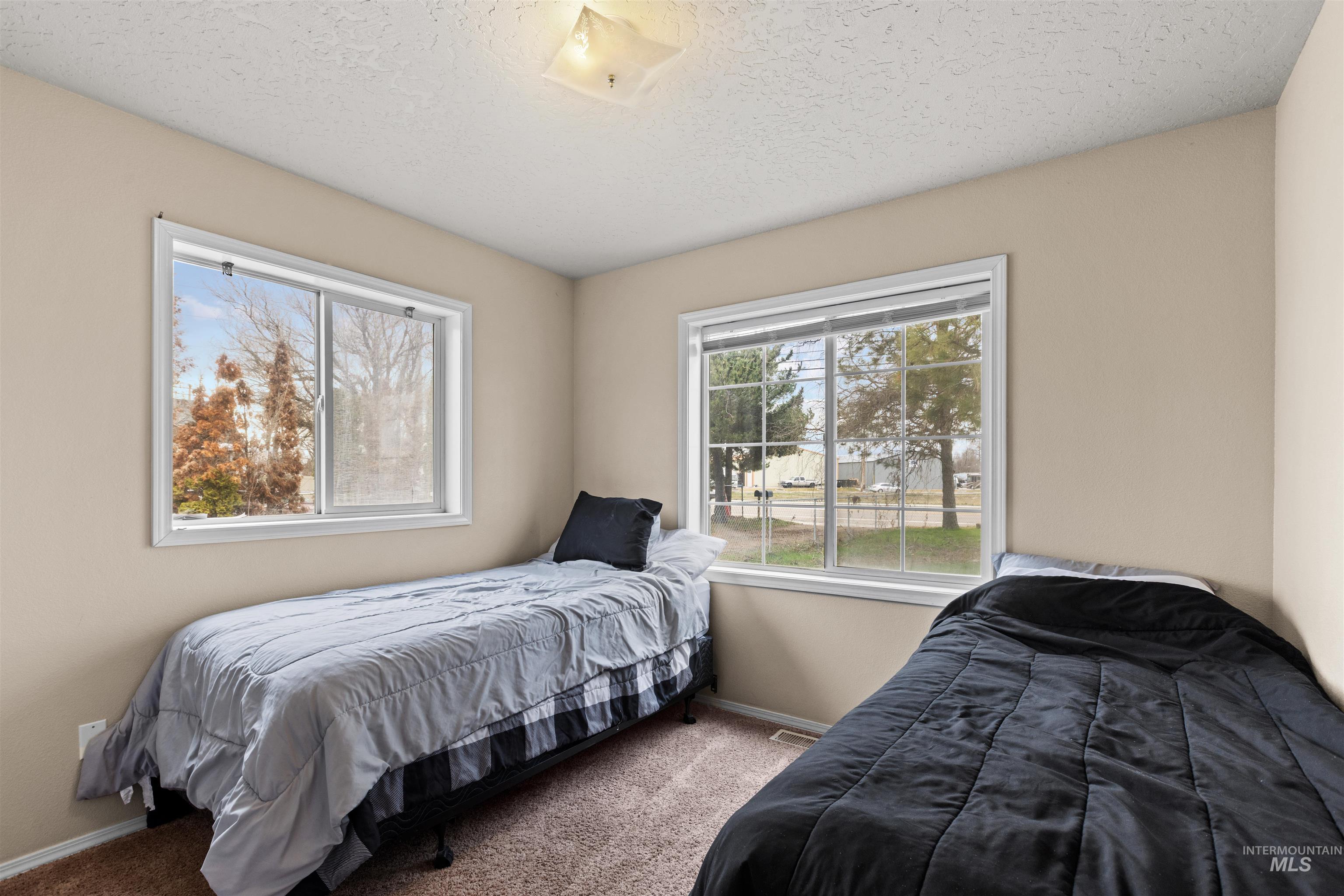 1004 Illinois Ave, Caldwell, Idaho 83605, 3 Bedrooms, 2 Bathrooms, Residential For Sale, Price $875,000,MLS 98975178