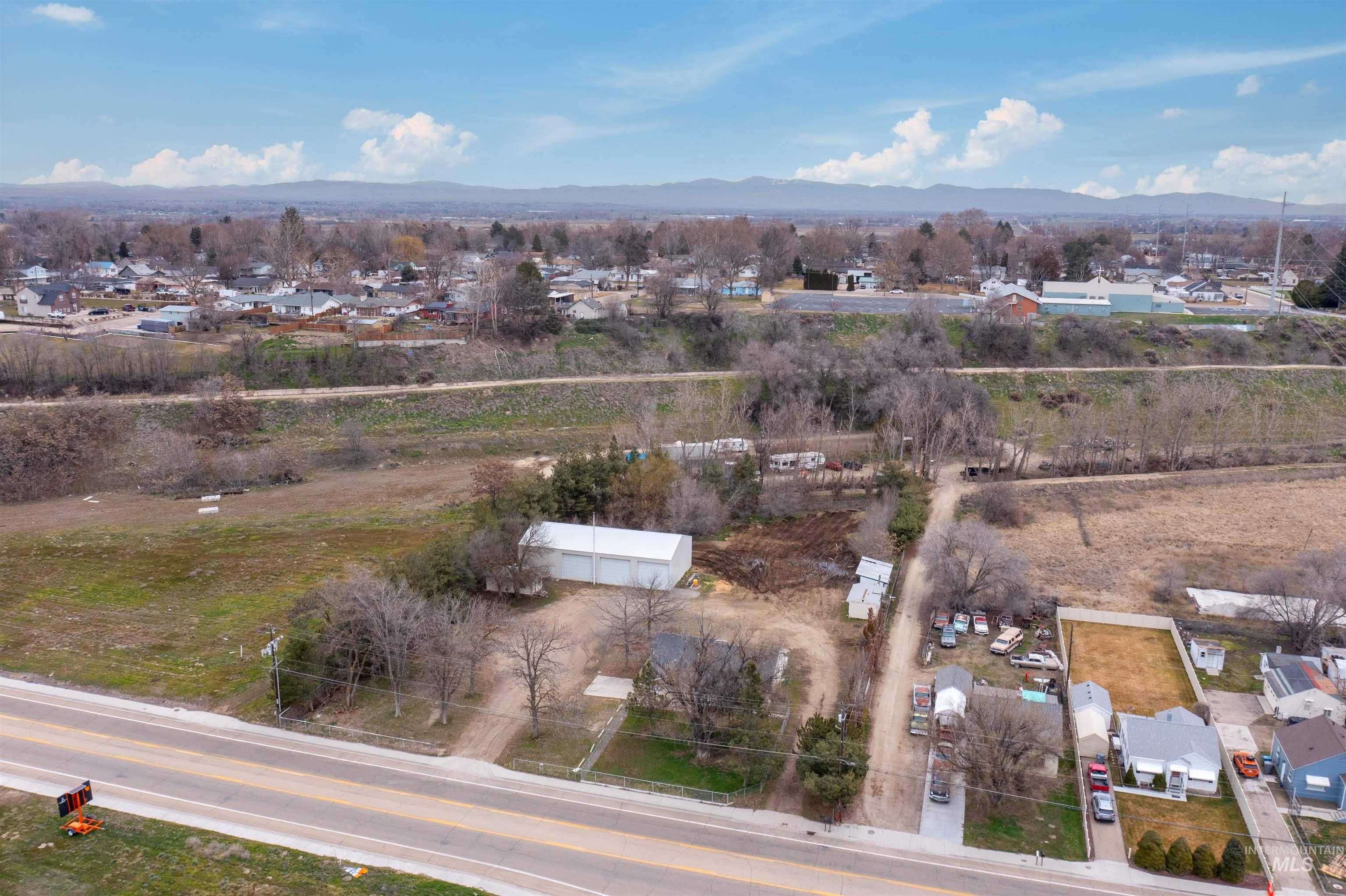 1004 Illinois Ave, Caldwell, Idaho 83605, 3 Bedrooms, 2 Bathrooms, Residential For Sale, Price $875,000,MLS 98975178
