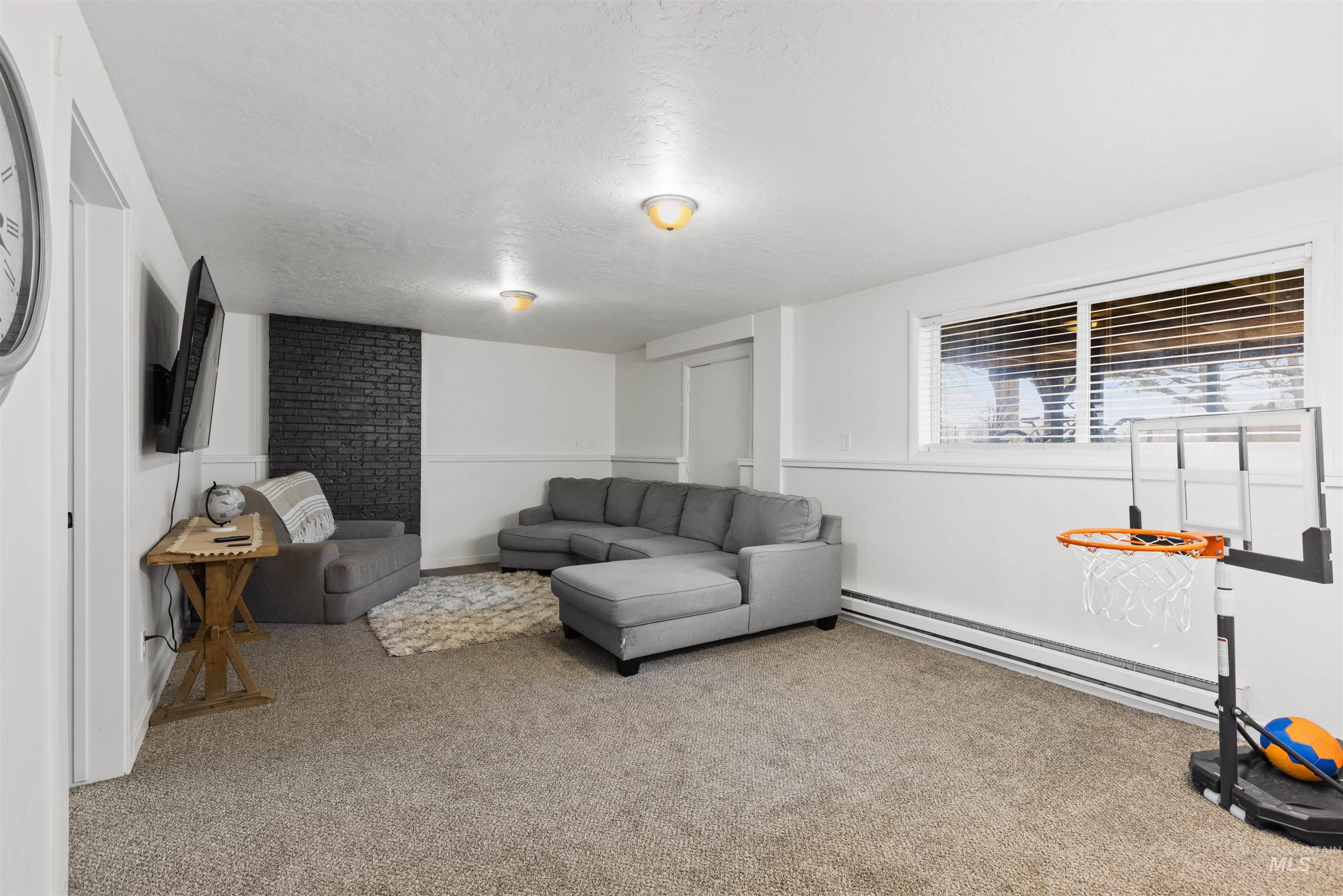 11583 Orchard Ave, Nampa, Idaho 83651, 4 Bedrooms, 2 Bathrooms, Residential For Sale, Price $1,350,000,MLS 98975180