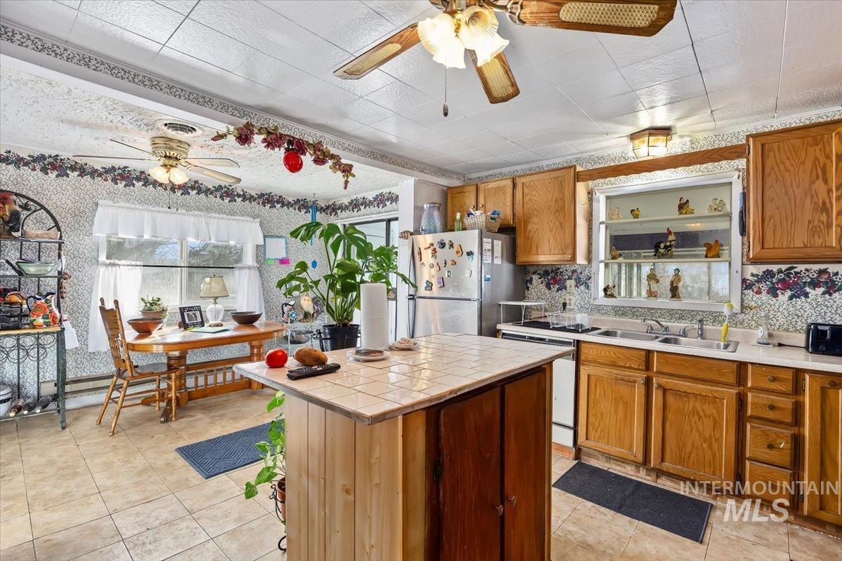 534 Miller Ave, Burley, Idaho 83318, 4 Bedrooms, 2 Bathrooms, Residential For Sale, Price $249,900,MLS 98975182