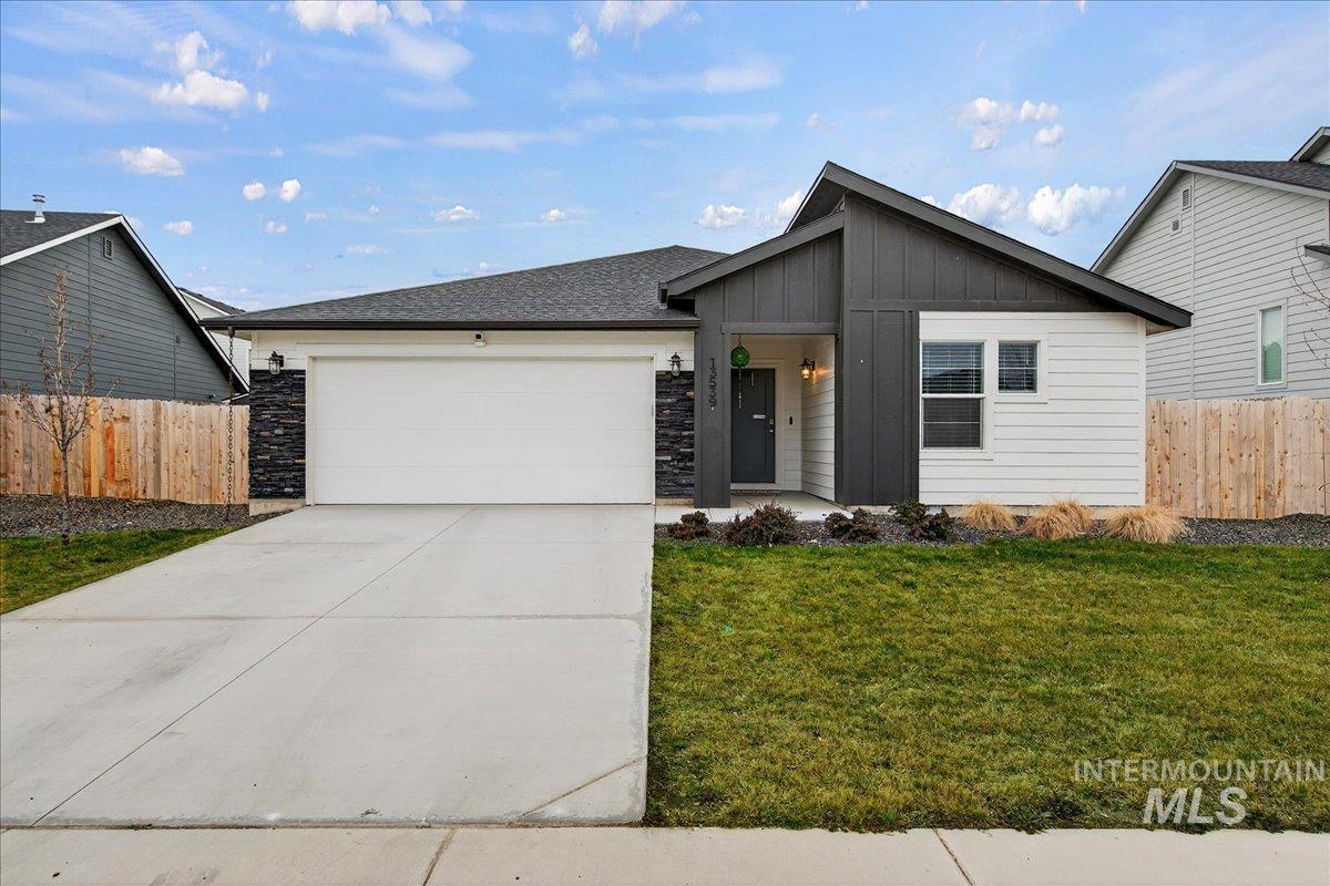 13539 Nisene Dr, Caldwell, Idaho 83607, 3 Bedrooms, 2 Bathrooms, Residential For Sale, Price $385,000, 98975185