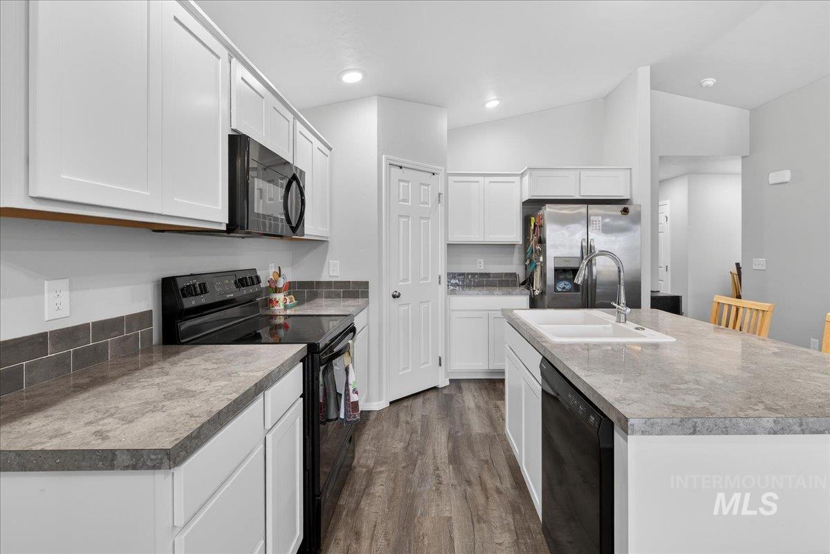 13539 Nisene Dr, Caldwell, Idaho 83607, 3 Bedrooms, 2 Bathrooms, Residential For Sale, Price $373,999,MLS 98975185