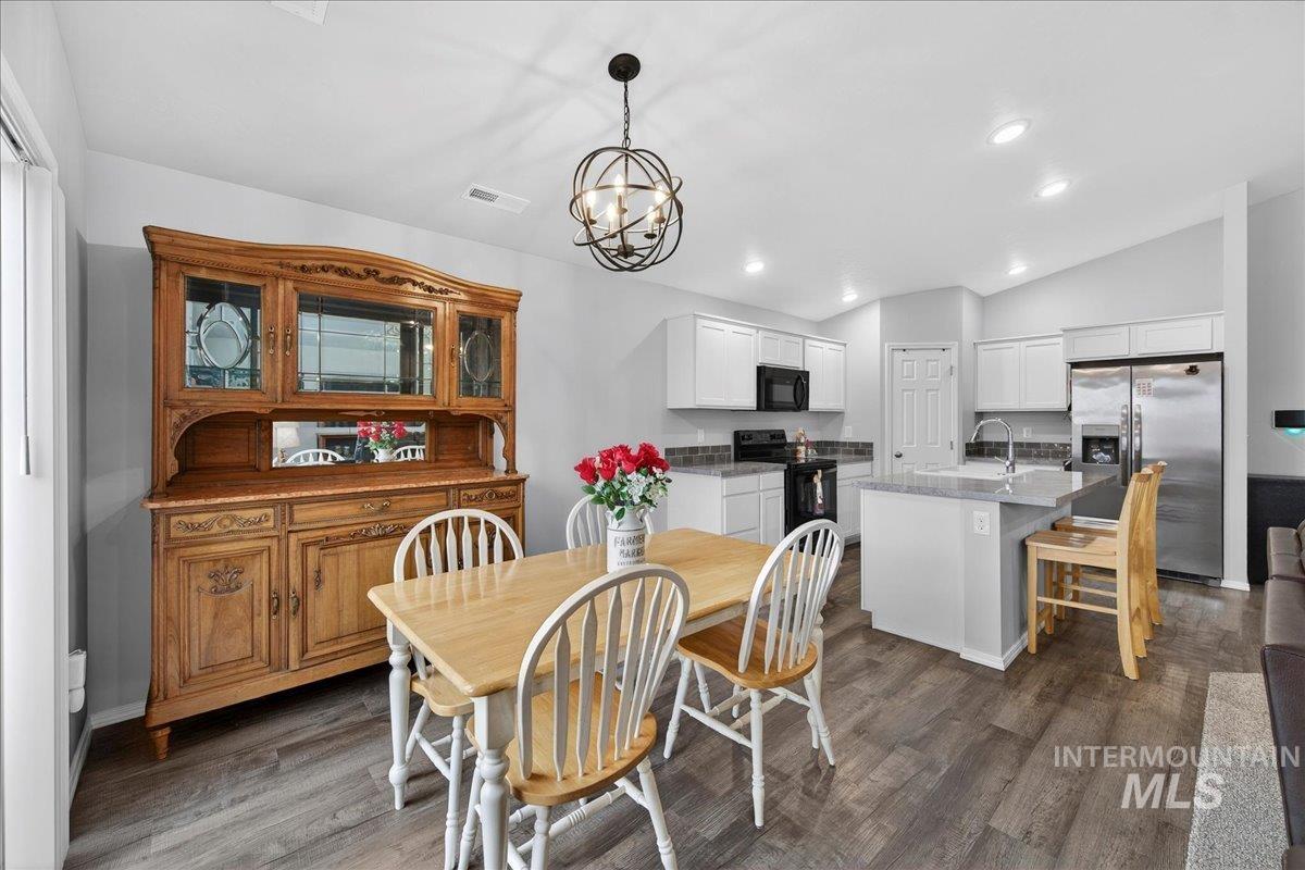 13539 Nisene Dr, Caldwell, Idaho 83607, 3 Bedrooms, 2 Bathrooms, Residential For Sale, Price $373,999,MLS 98975185