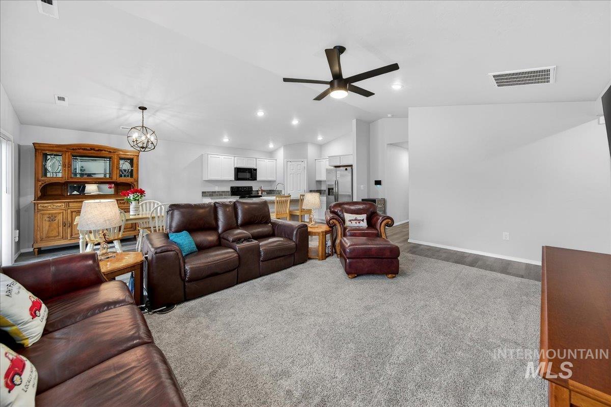 13539 Nisene Dr, Caldwell, Idaho 83607, 3 Bedrooms, 2 Bathrooms, Residential For Sale, Price $385,000, 98975185