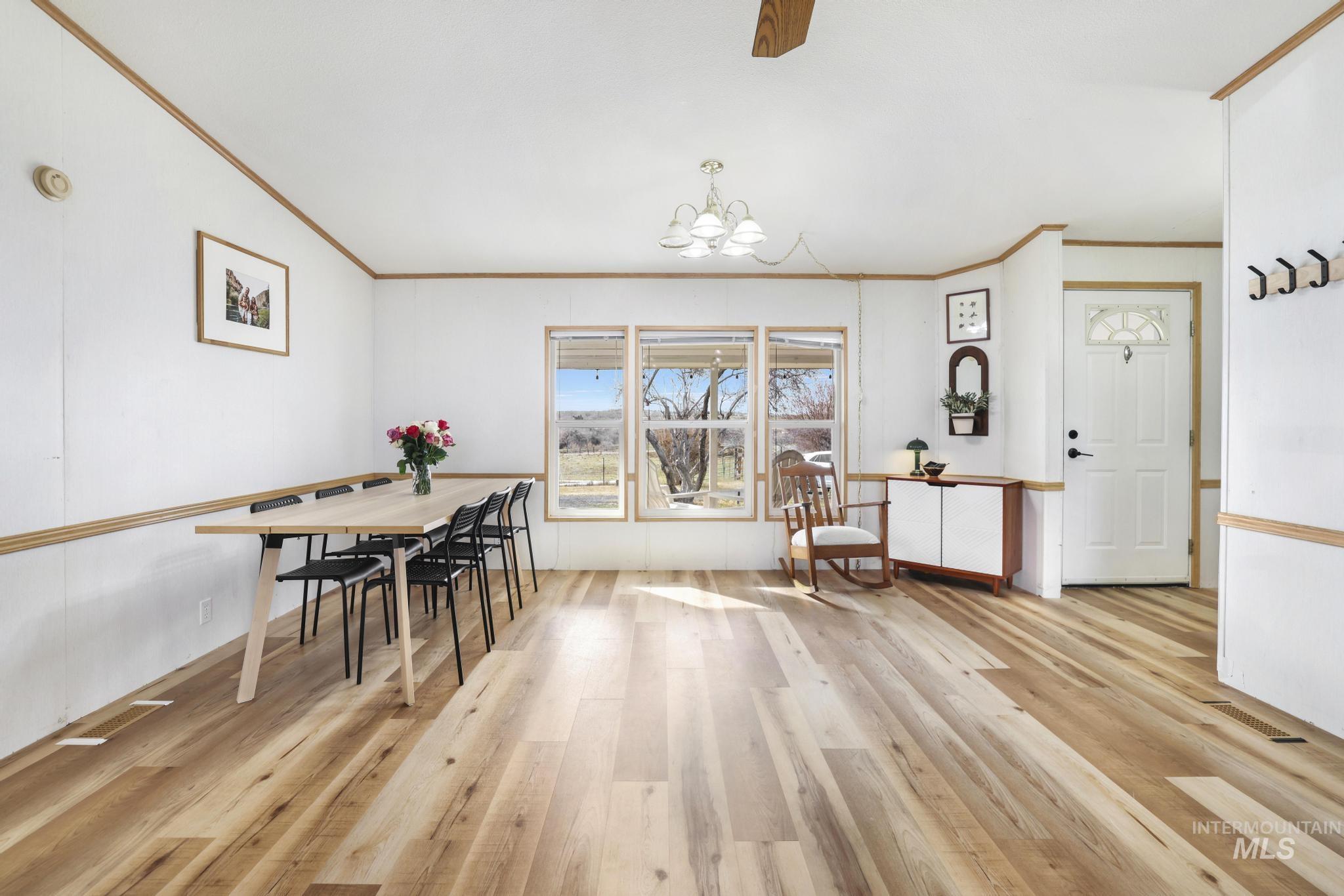 4424 N 1325 E, Buhl, Idaho 83316, 3 Bedrooms, 2 Bathrooms, Residential For Sale, Price $460,000, 98975187