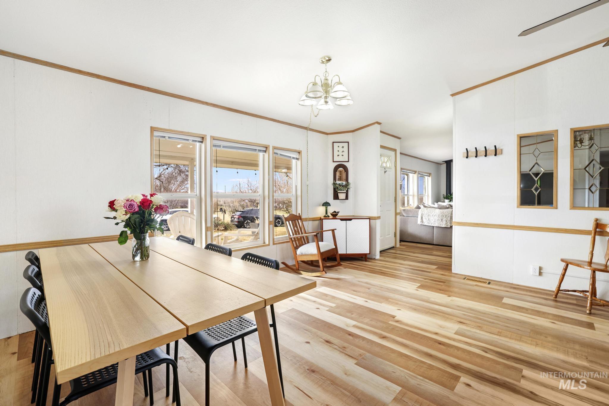 4424 N 1325 E, Buhl, Idaho 83316, 3 Bedrooms, 2 Bathrooms, Residential For Sale, Price $460,000, 98975187